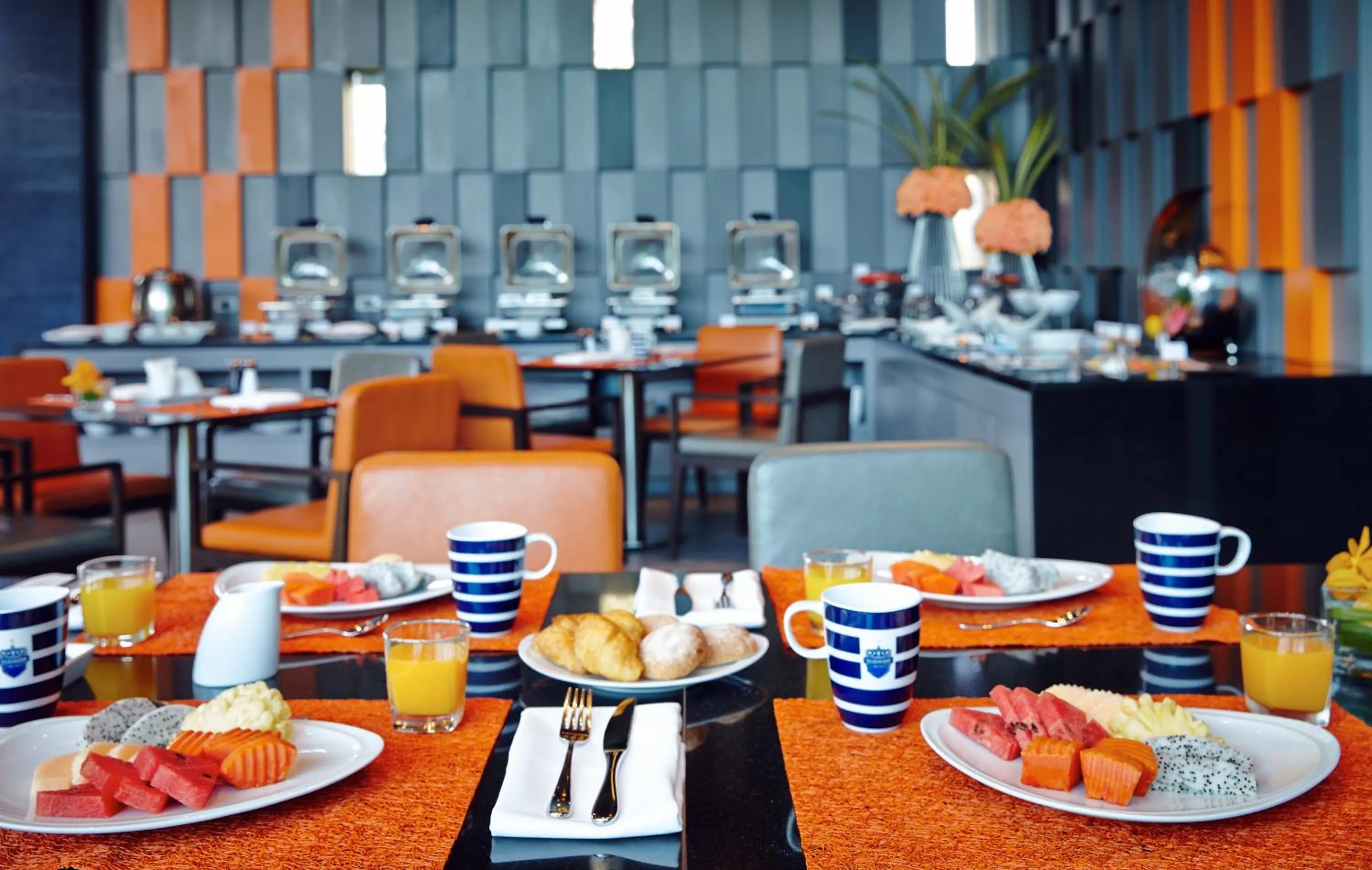 Restaurant/places to eat in Amari Buriram United