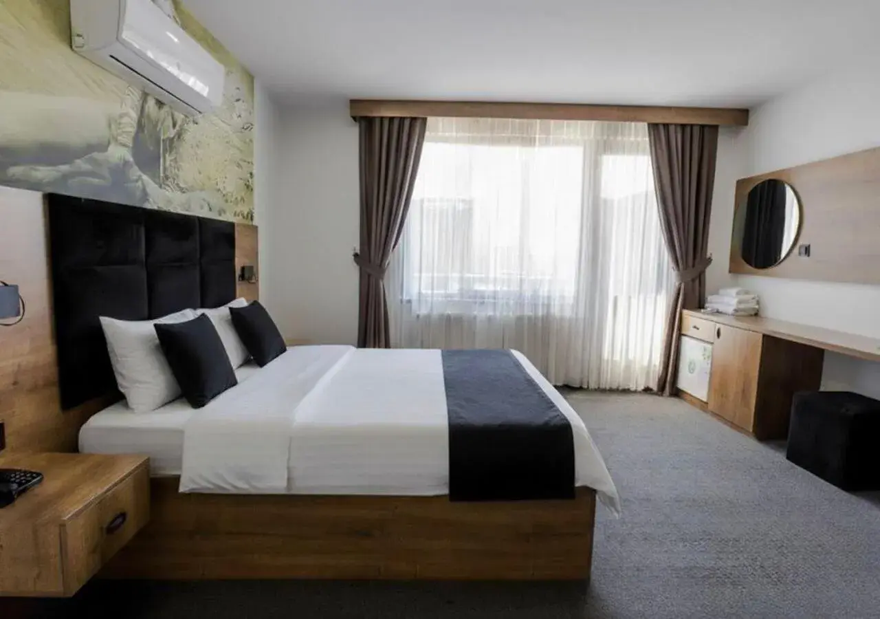 Large Double Room in Acar Airport Hotel Large Double Room in Acar Airport Hotel