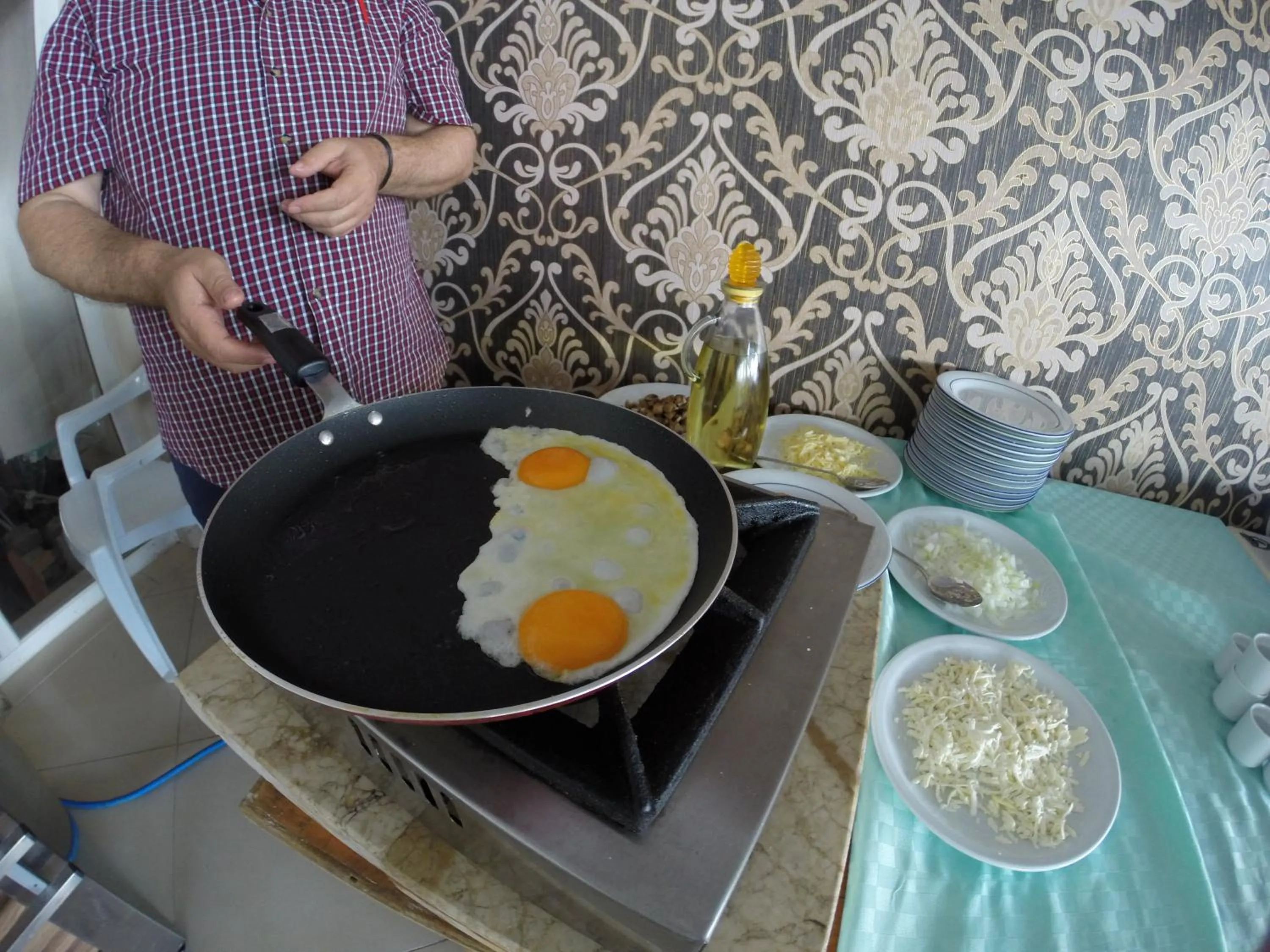 Restaurant/places to eat in Hotel Berlin