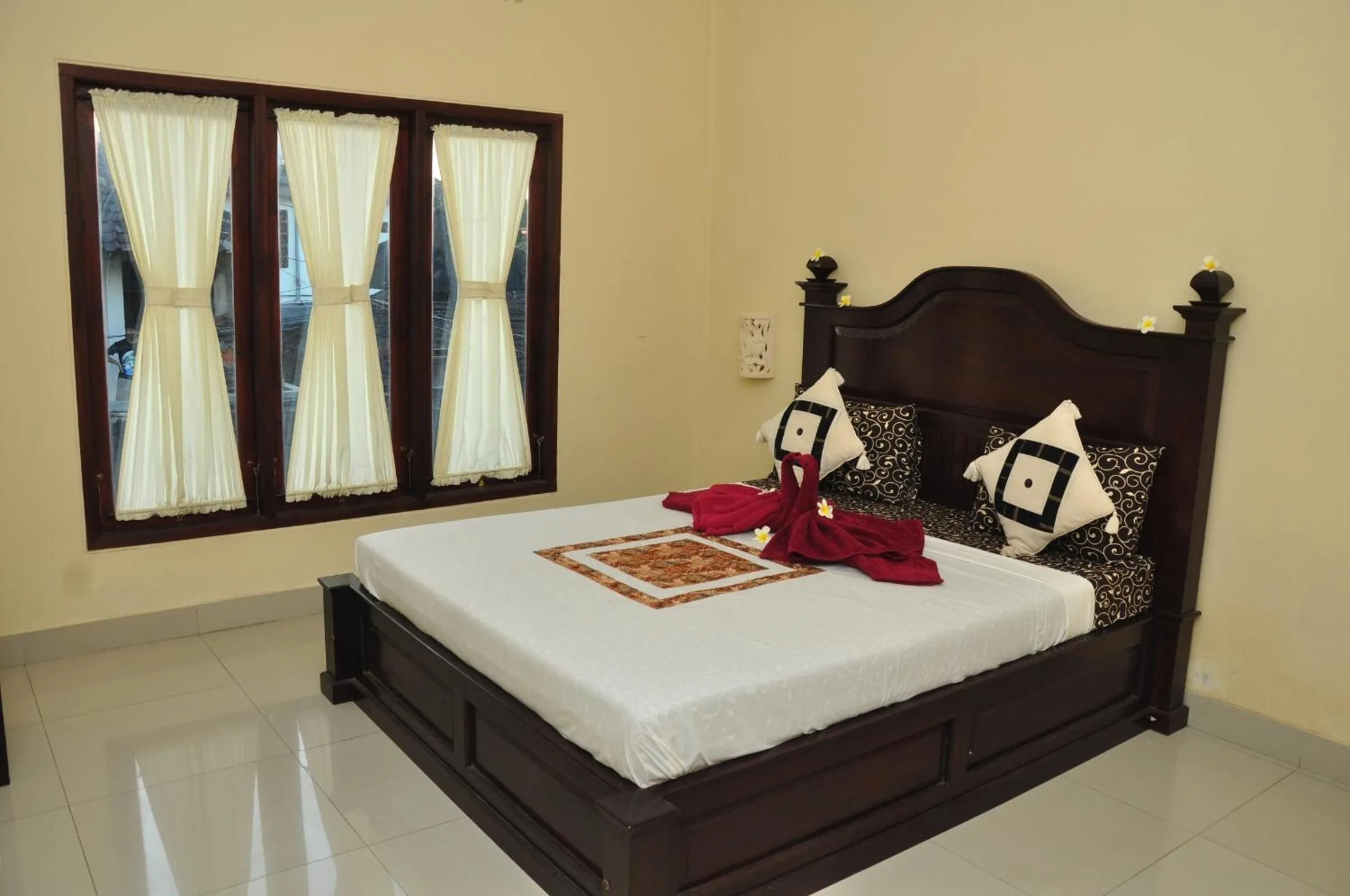 Bed in Astiti Guest House Salon and Spa