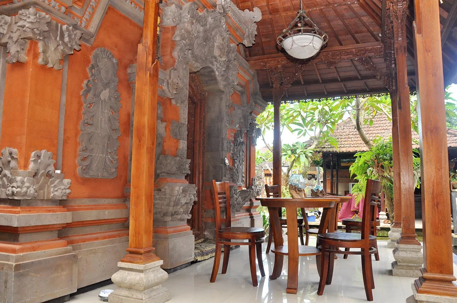 Patio in Astiti Guest House Salon and Spa