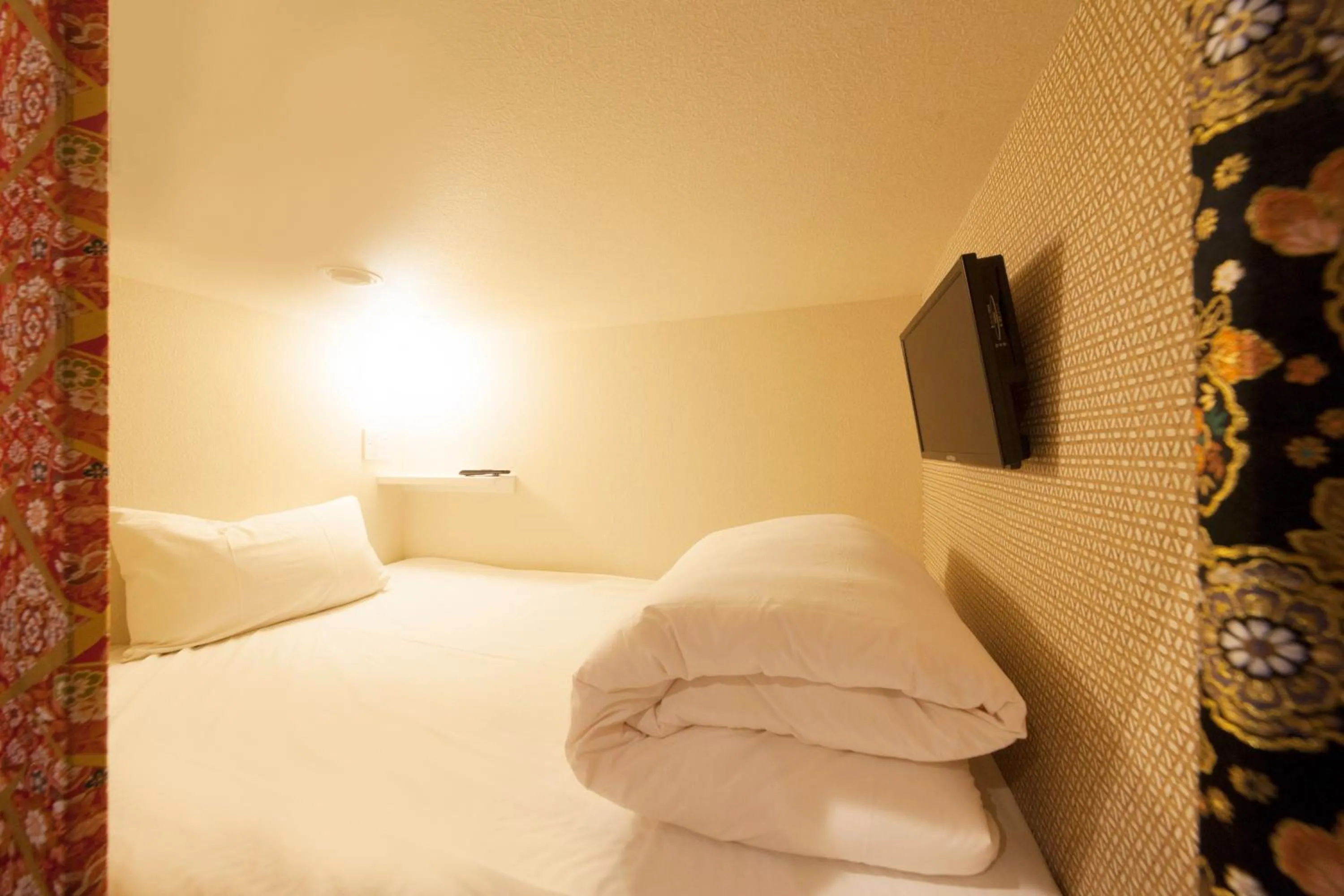 bunk bed, Bed in Ueno Station Hostel Oriental 1 Male Only