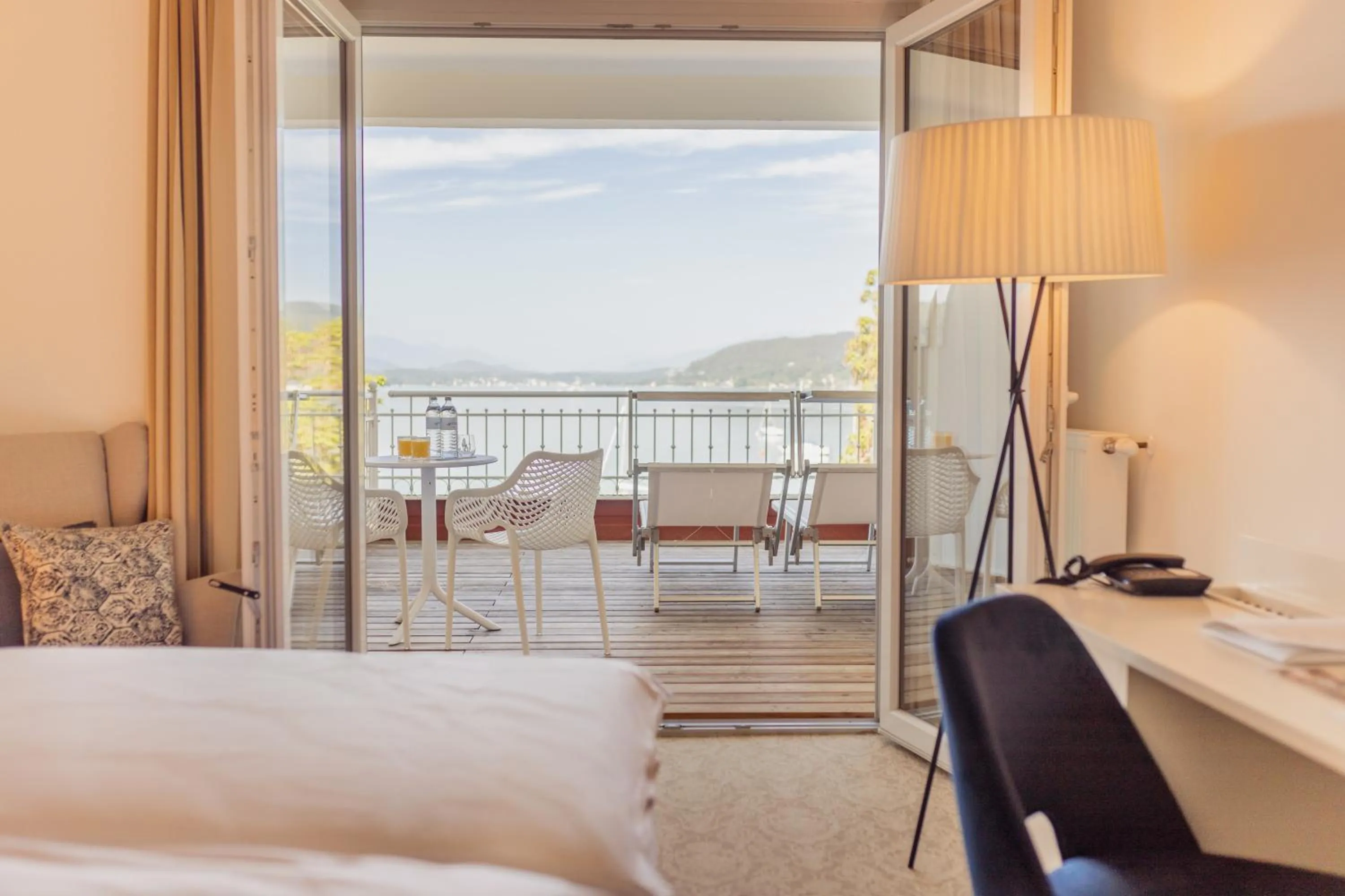 Photo of the whole room, Bed in Seehotel Dr. Jilly