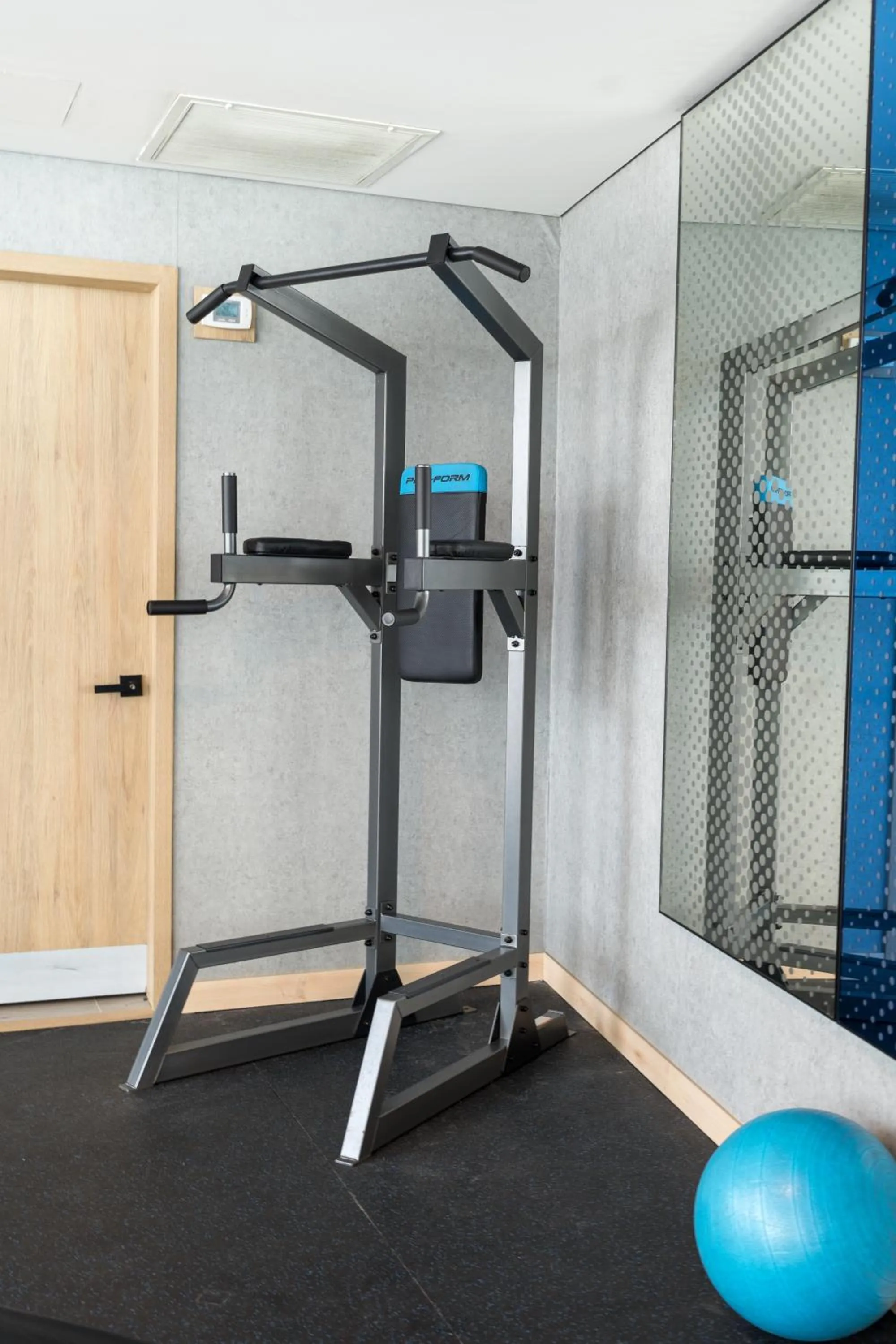 Fitness centre/facilities in Aquamare Hotel