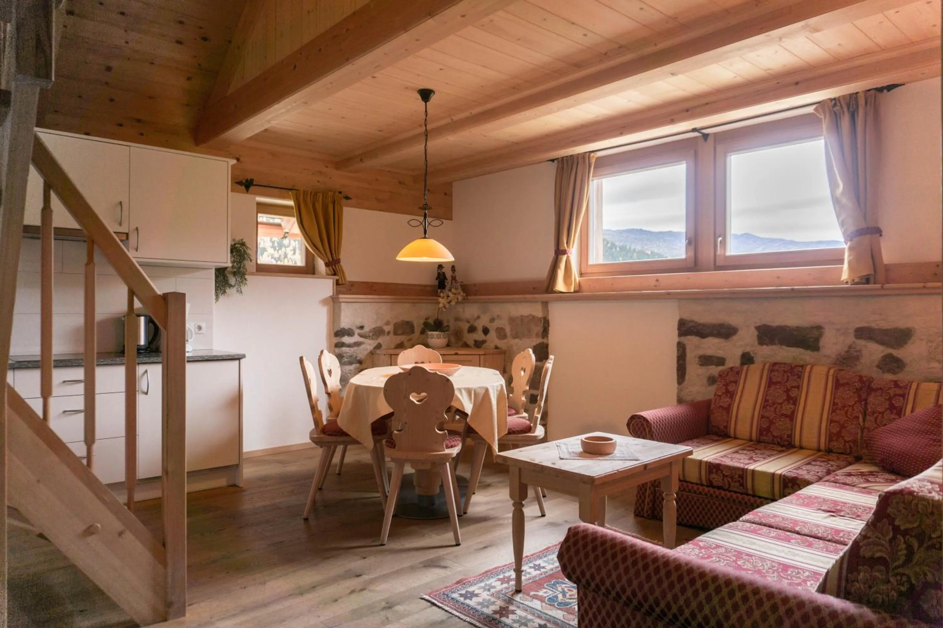 Photo of the whole room in B&B Ciastel