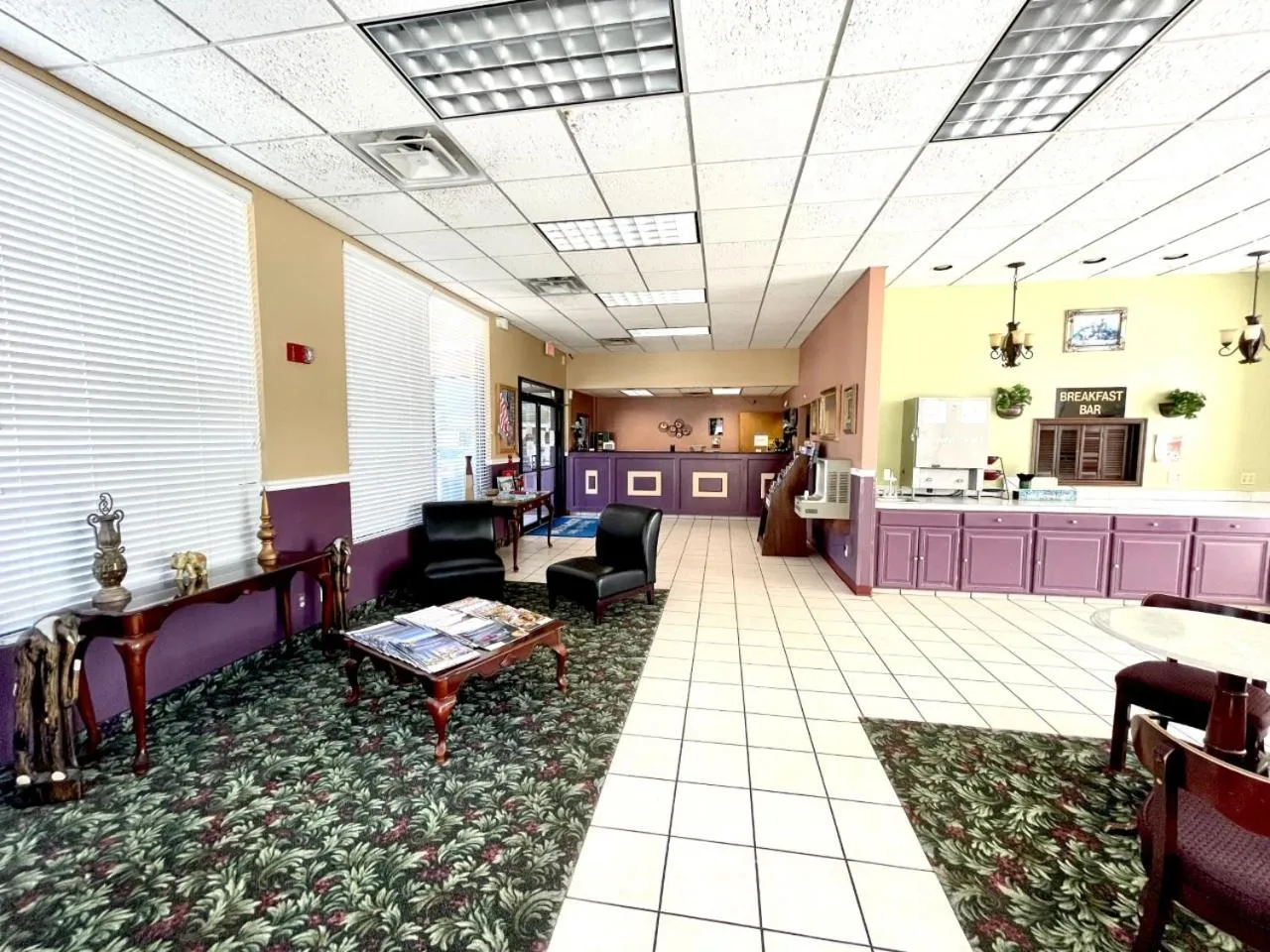 Lobby or reception in OK Hotel