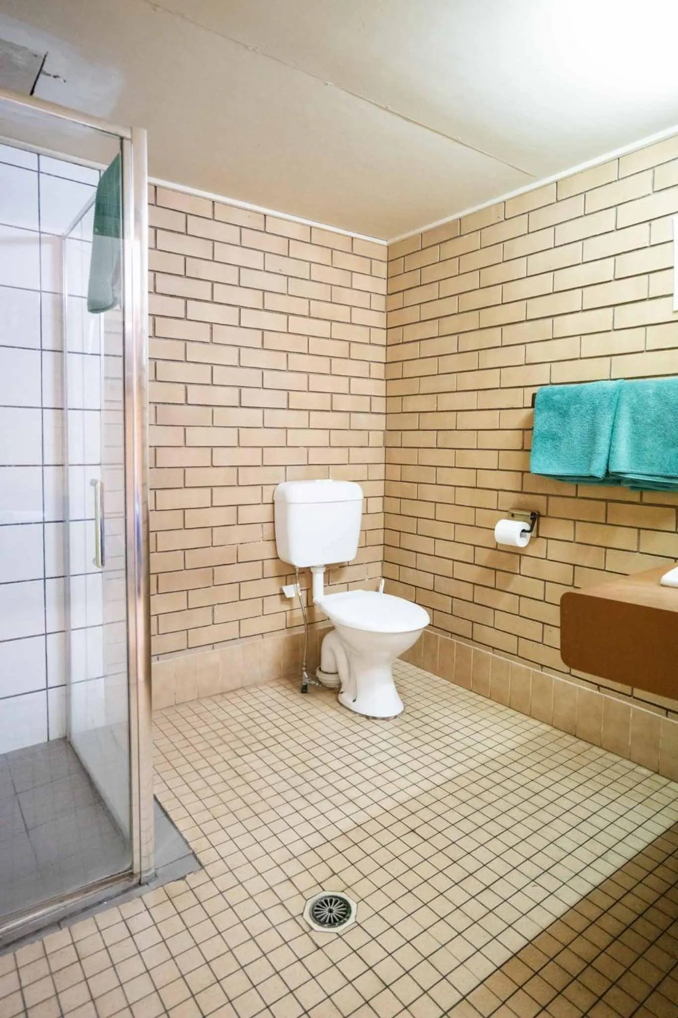 Bathroom in Grand Hotel Motel