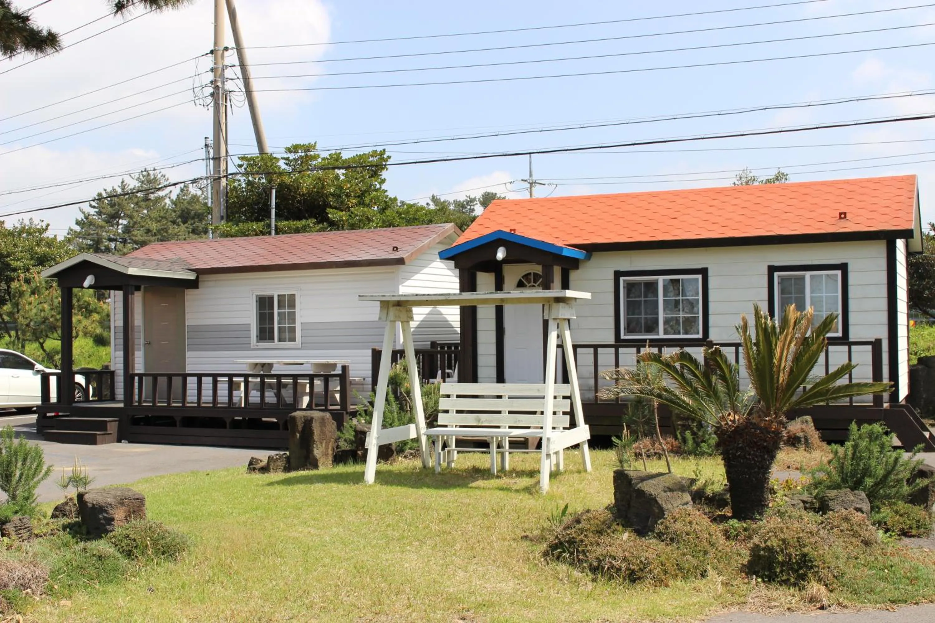 Property building in Jeju Feel House