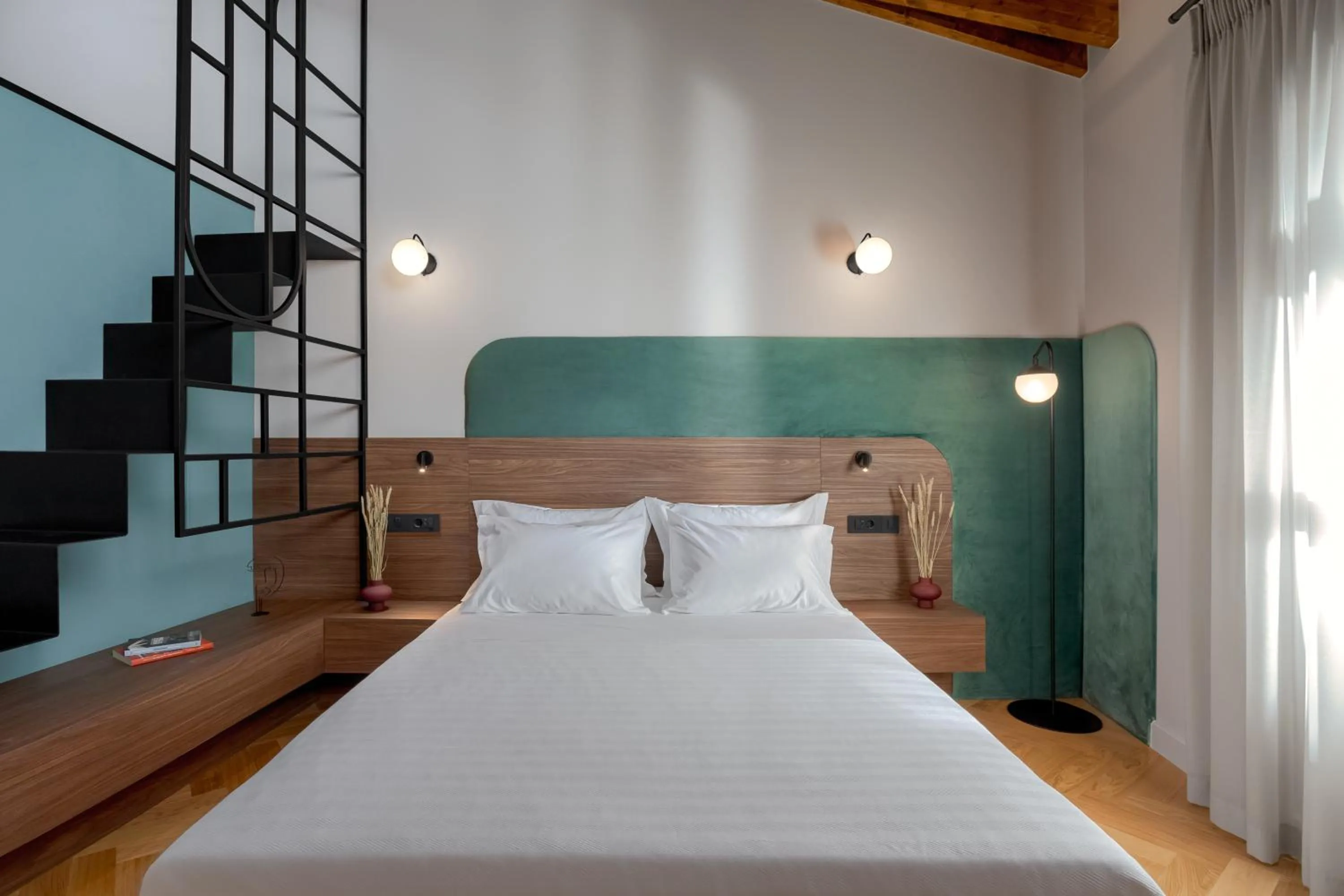 Bed in NAIADES the residence ioannina castle