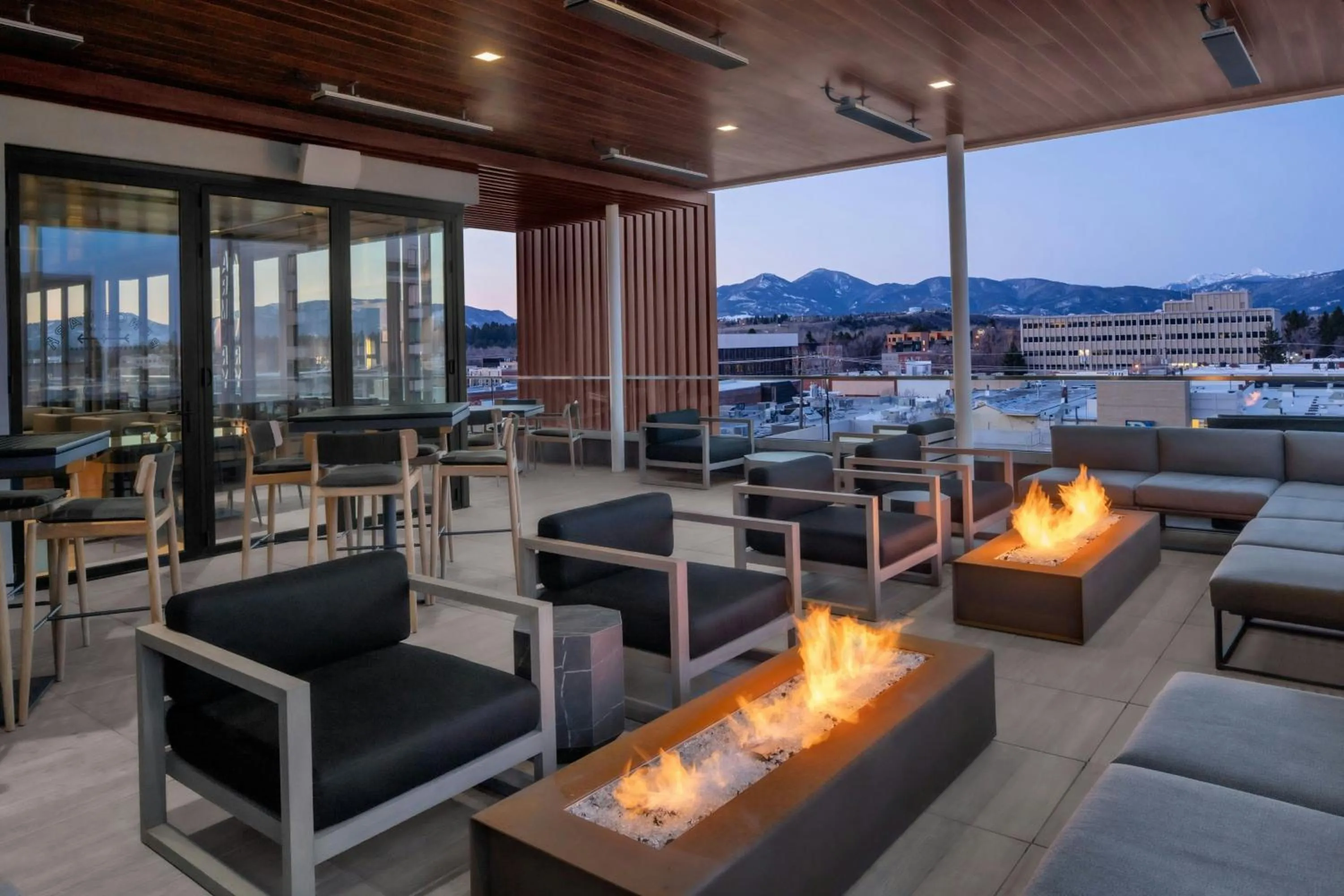 Lounge or bar in AC Hotel by Marriott Bozeman Downtown