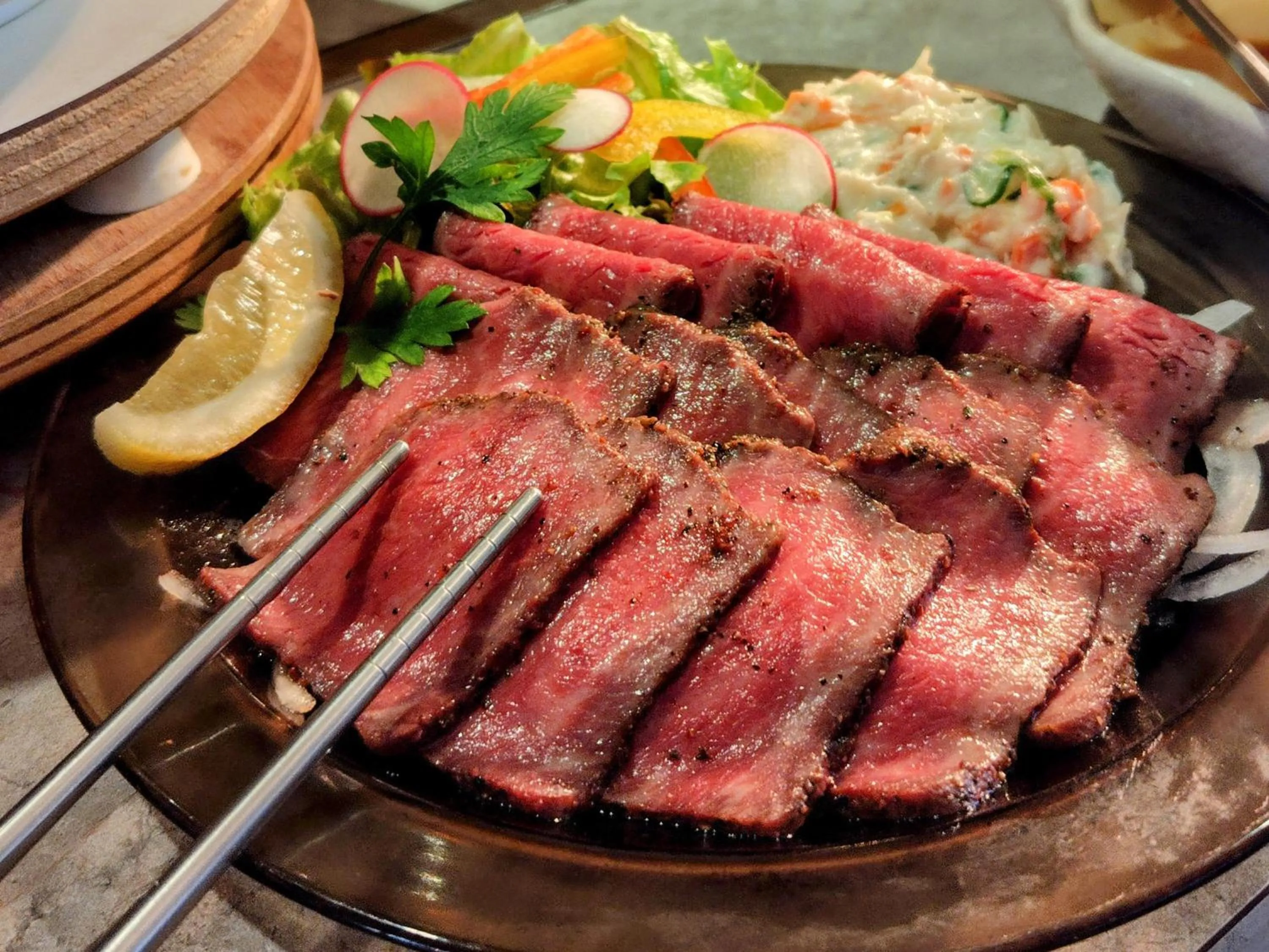 Restaurant/places to eat in Nishitetsu Inn Kochi Harimayabashi