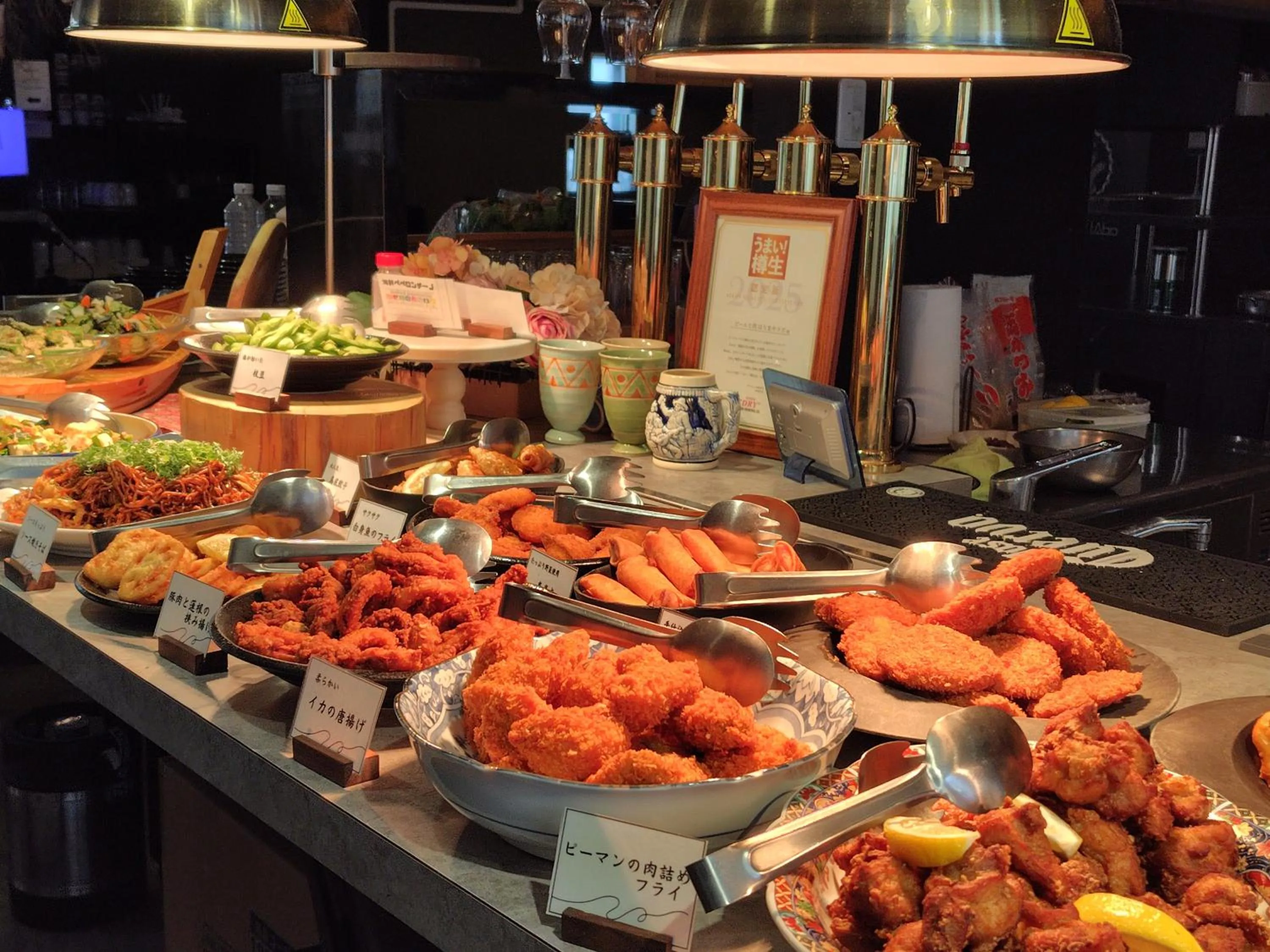 Restaurant/places to eat in Nishitetsu Inn Kochi Harimayabashi