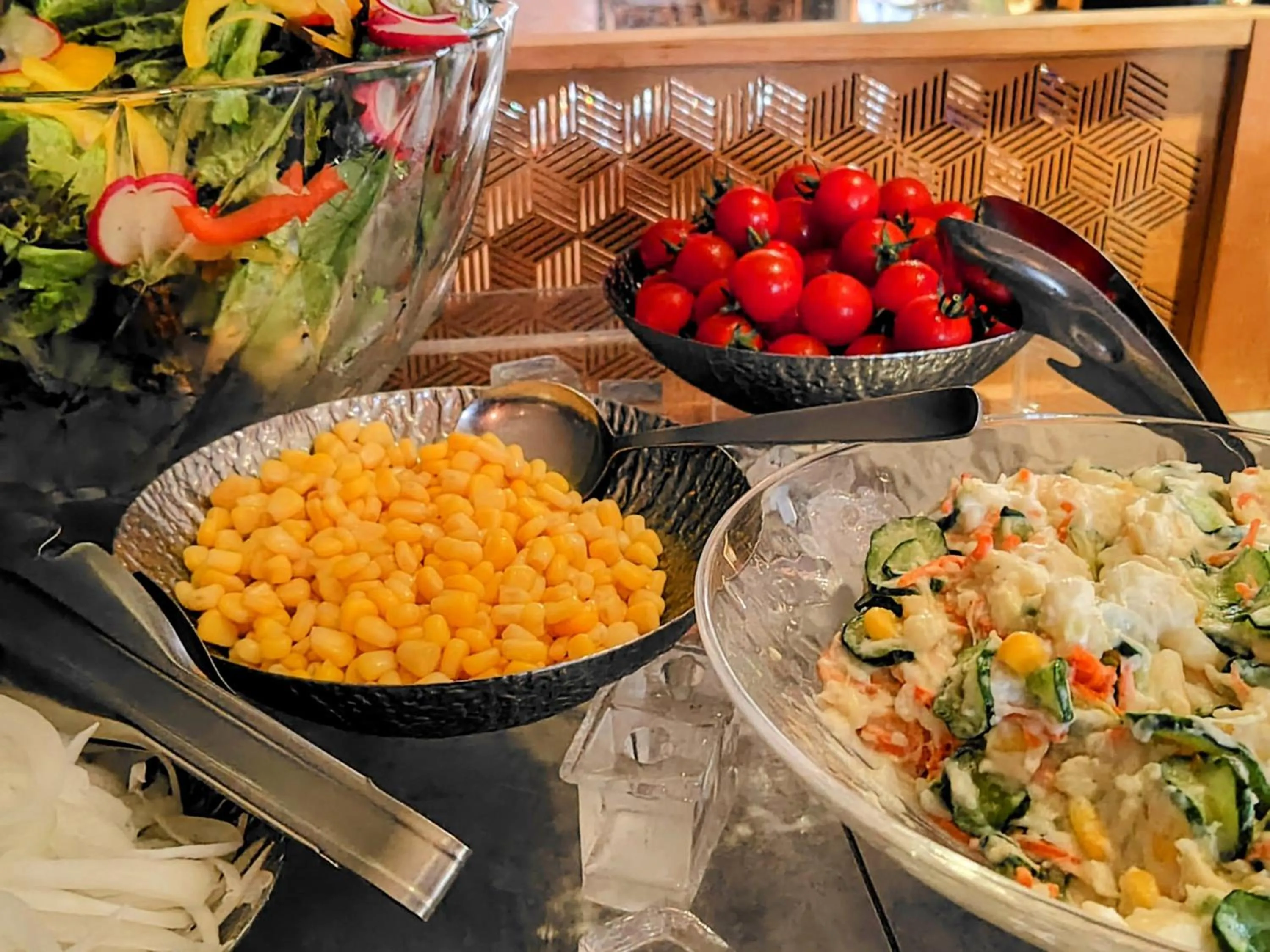 Restaurant/places to eat in Nishitetsu Inn Kochi Harimayabashi