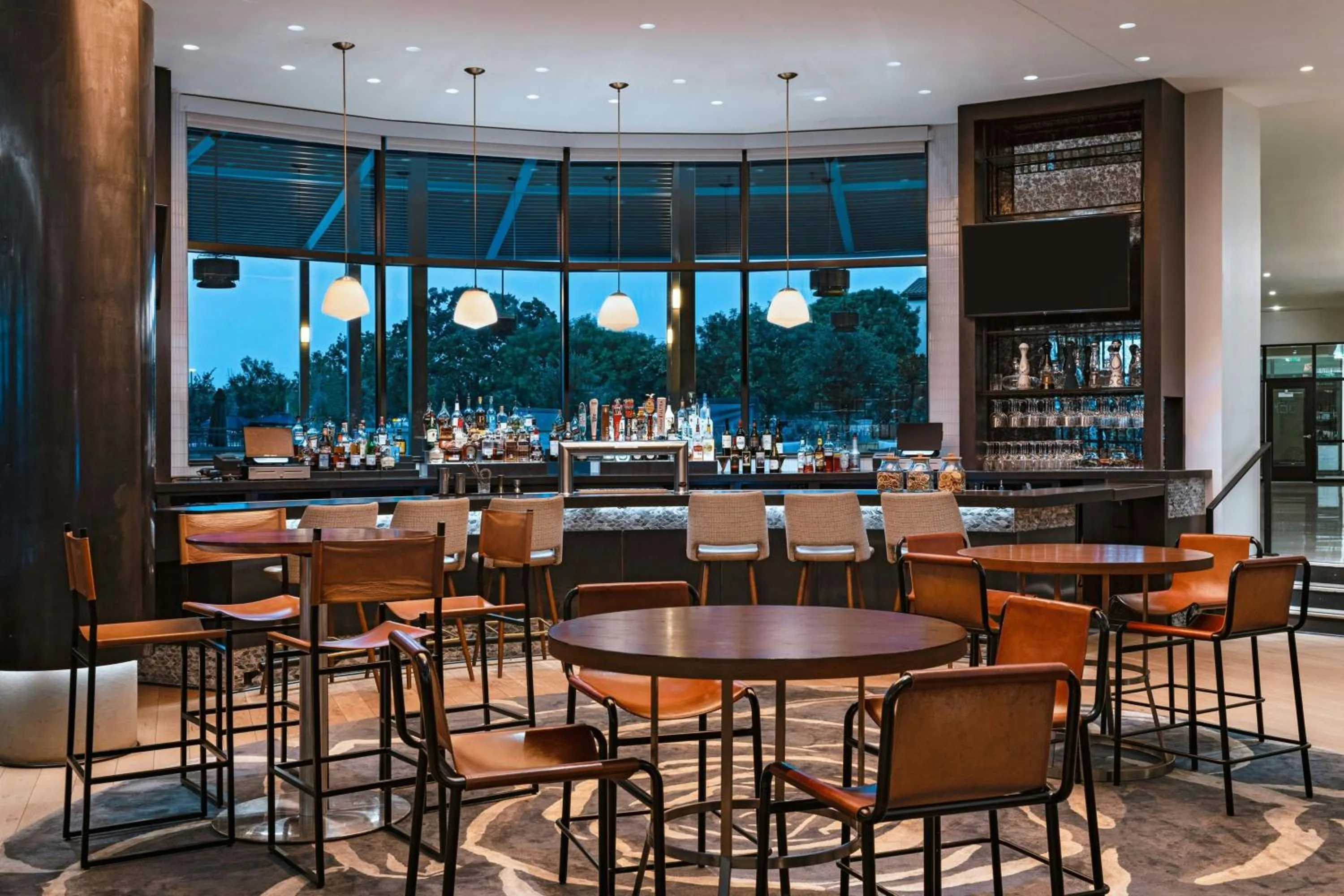 Lounge or bar in The Westin Dallas Southlake