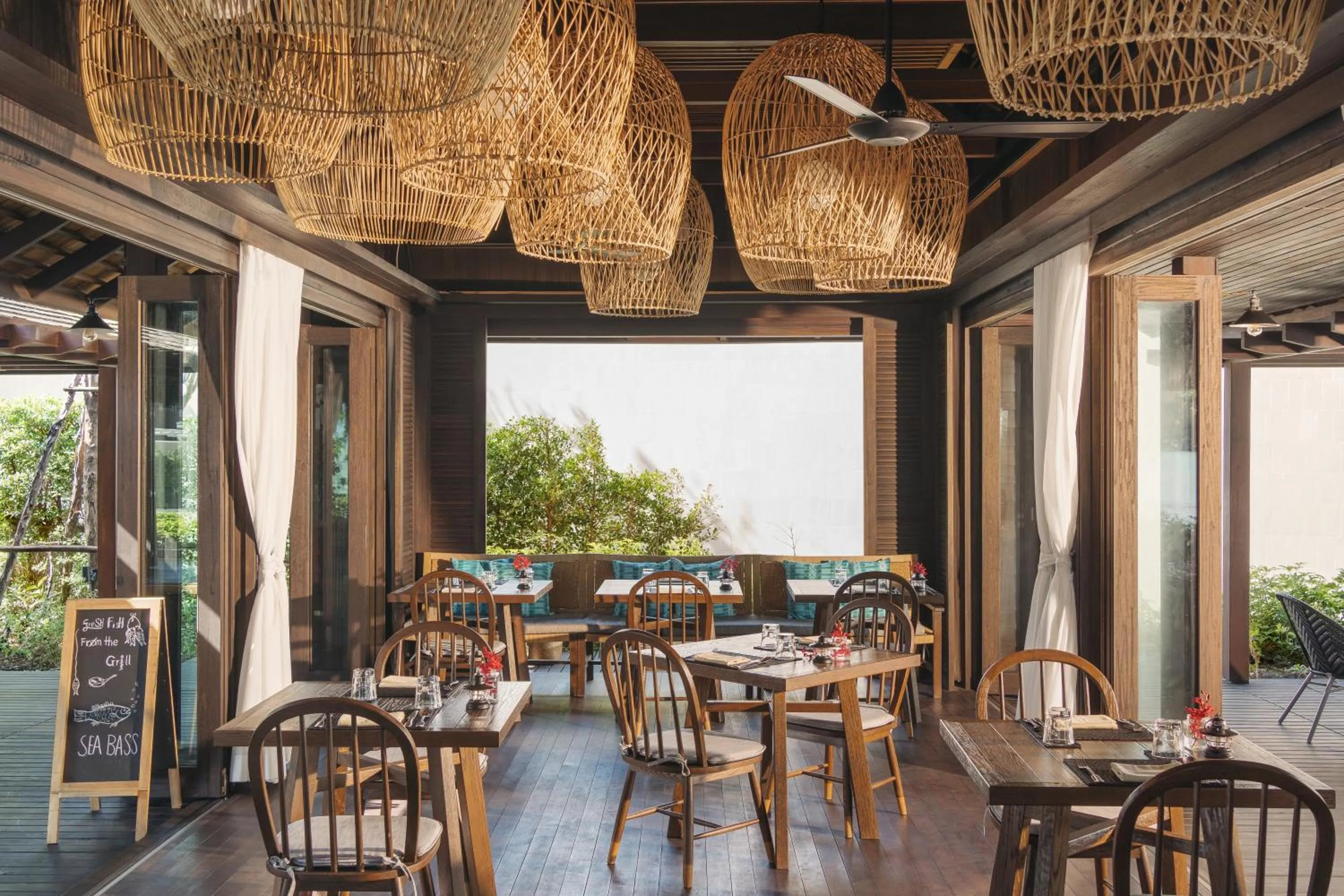 Restaurant/places to eat in Kimpton Kitalay Samui by IHG