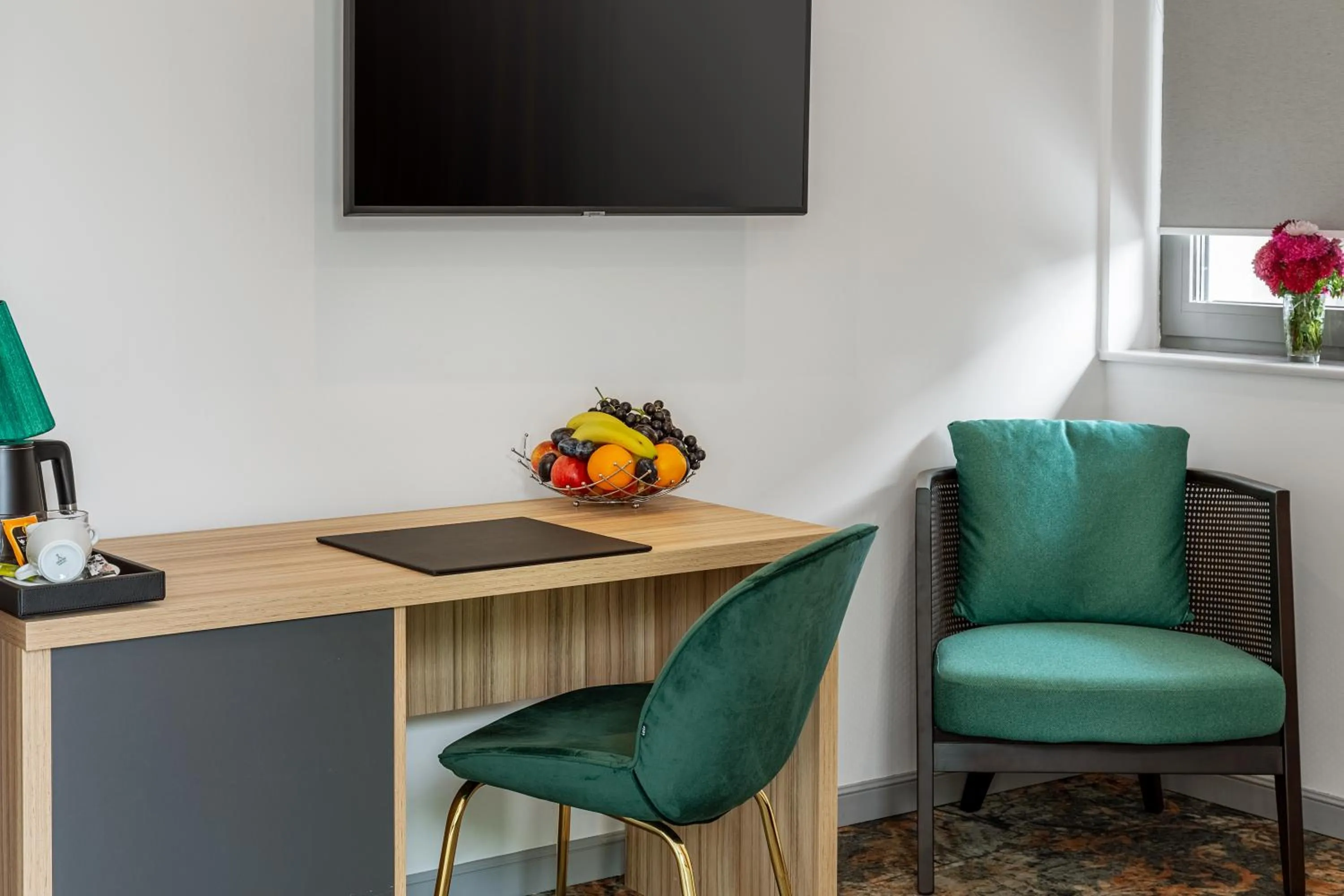 Seating area in Tomis Garden Bucuresti