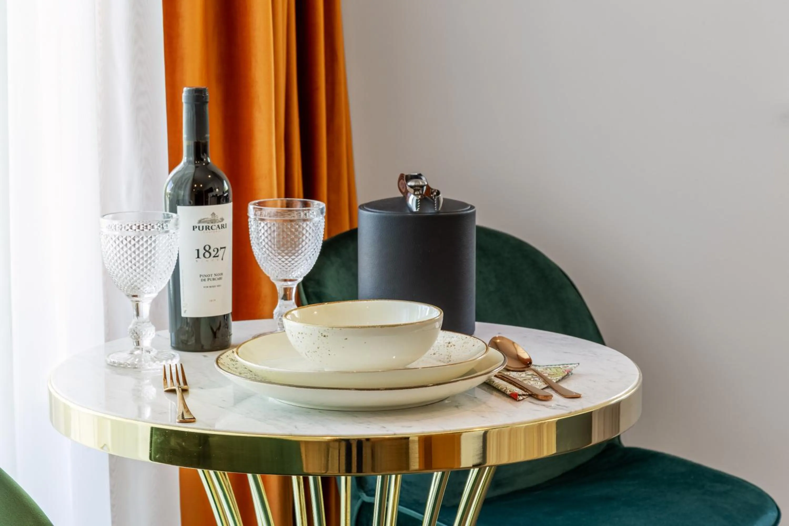 Kitchen or kitchenette in Tomis Garden Bucuresti