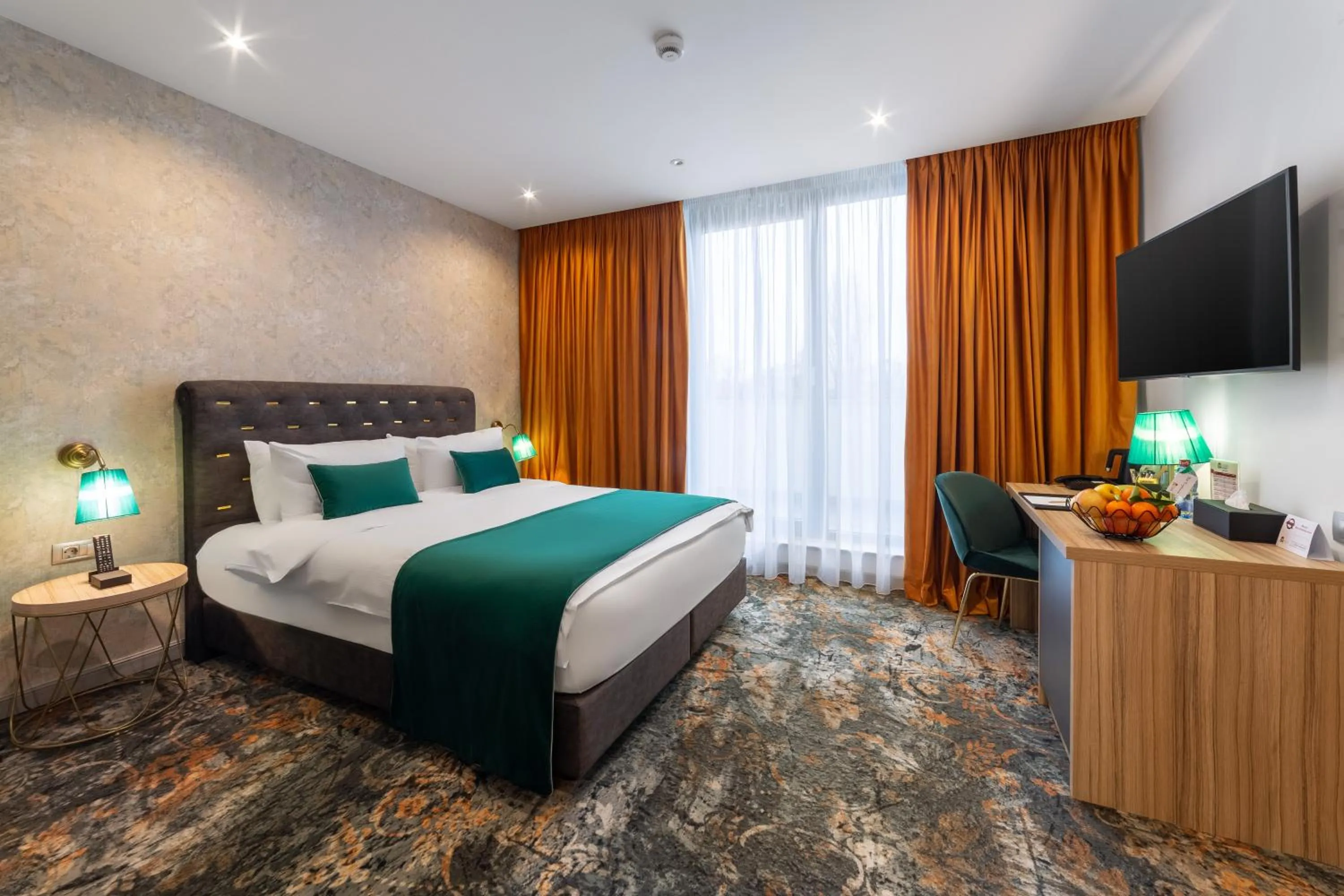 Bed in Tomis Garden Bucuresti