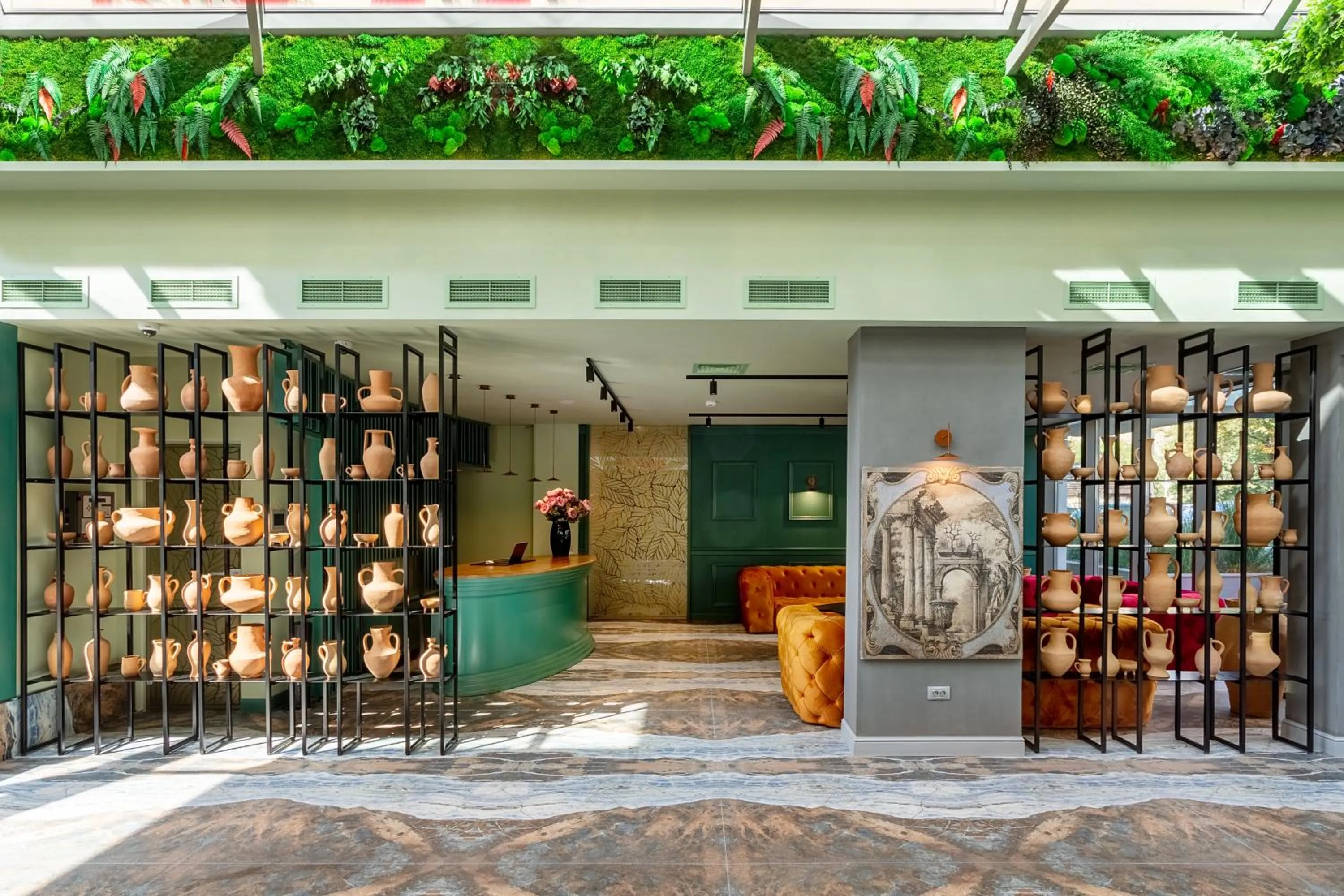 Lobby or reception in Tomis Garden Bucuresti