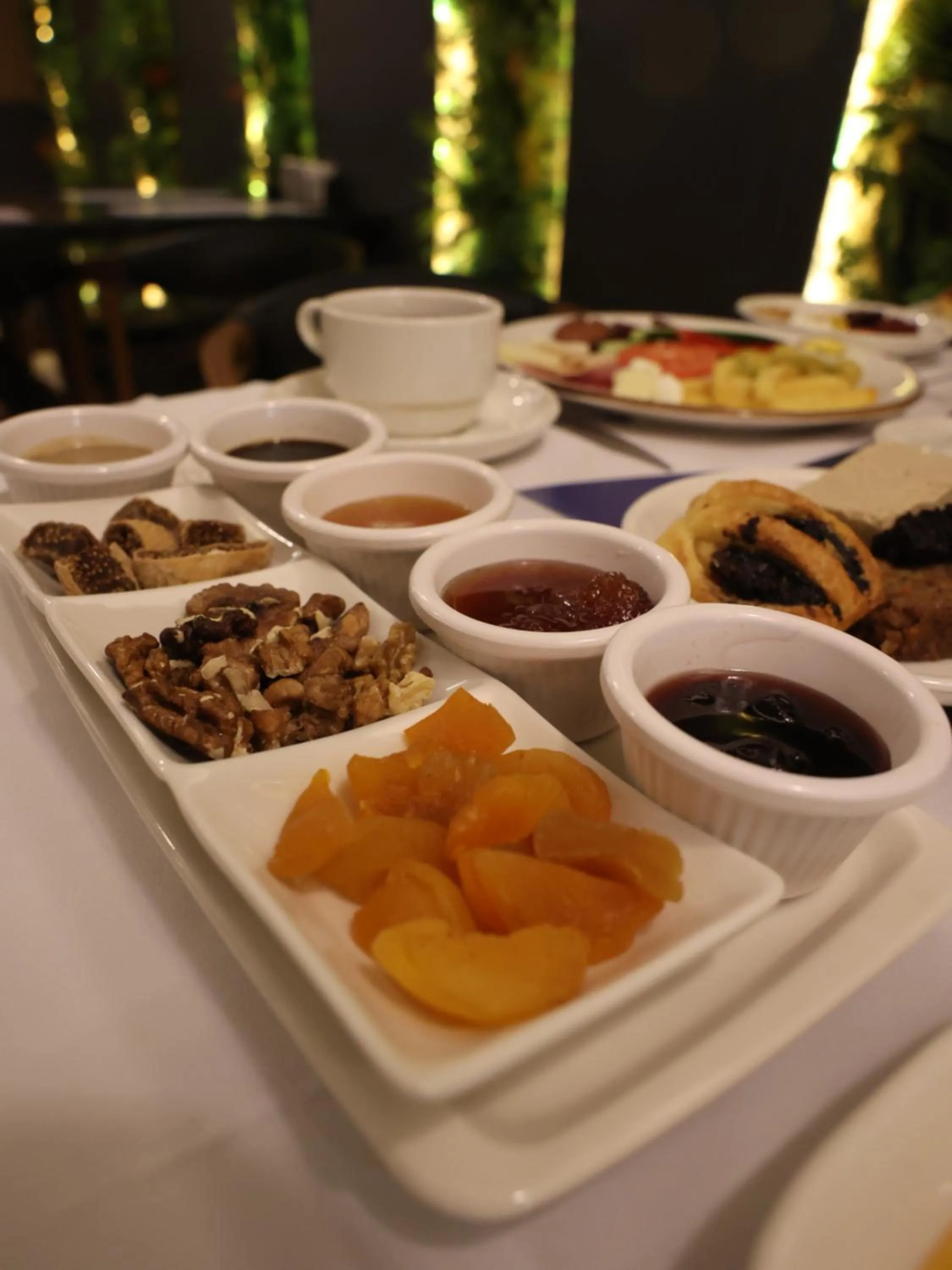 Food and drinks in Best Western Izmir Hotel