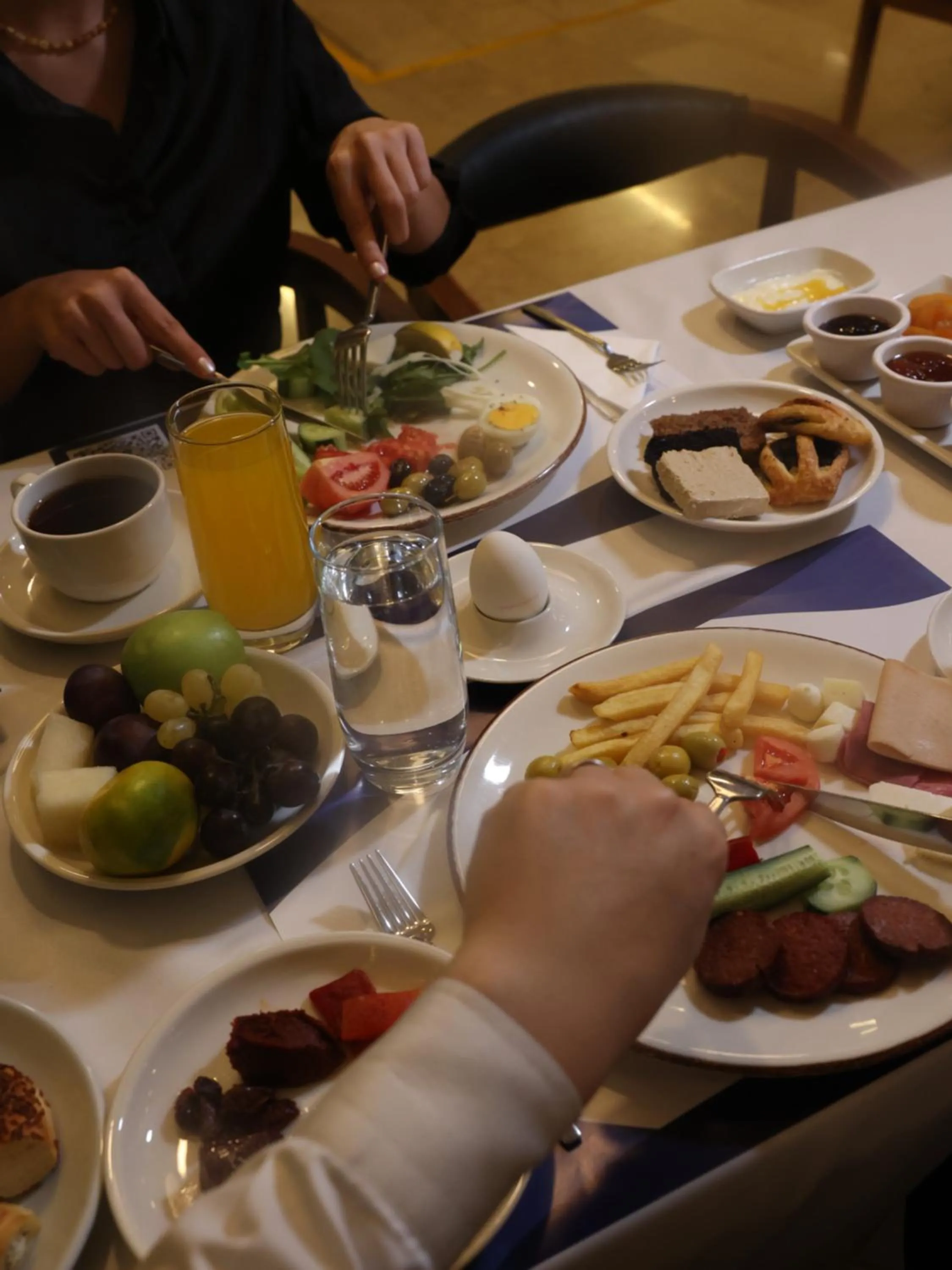 Food and drinks in Best Western Izmir Hotel