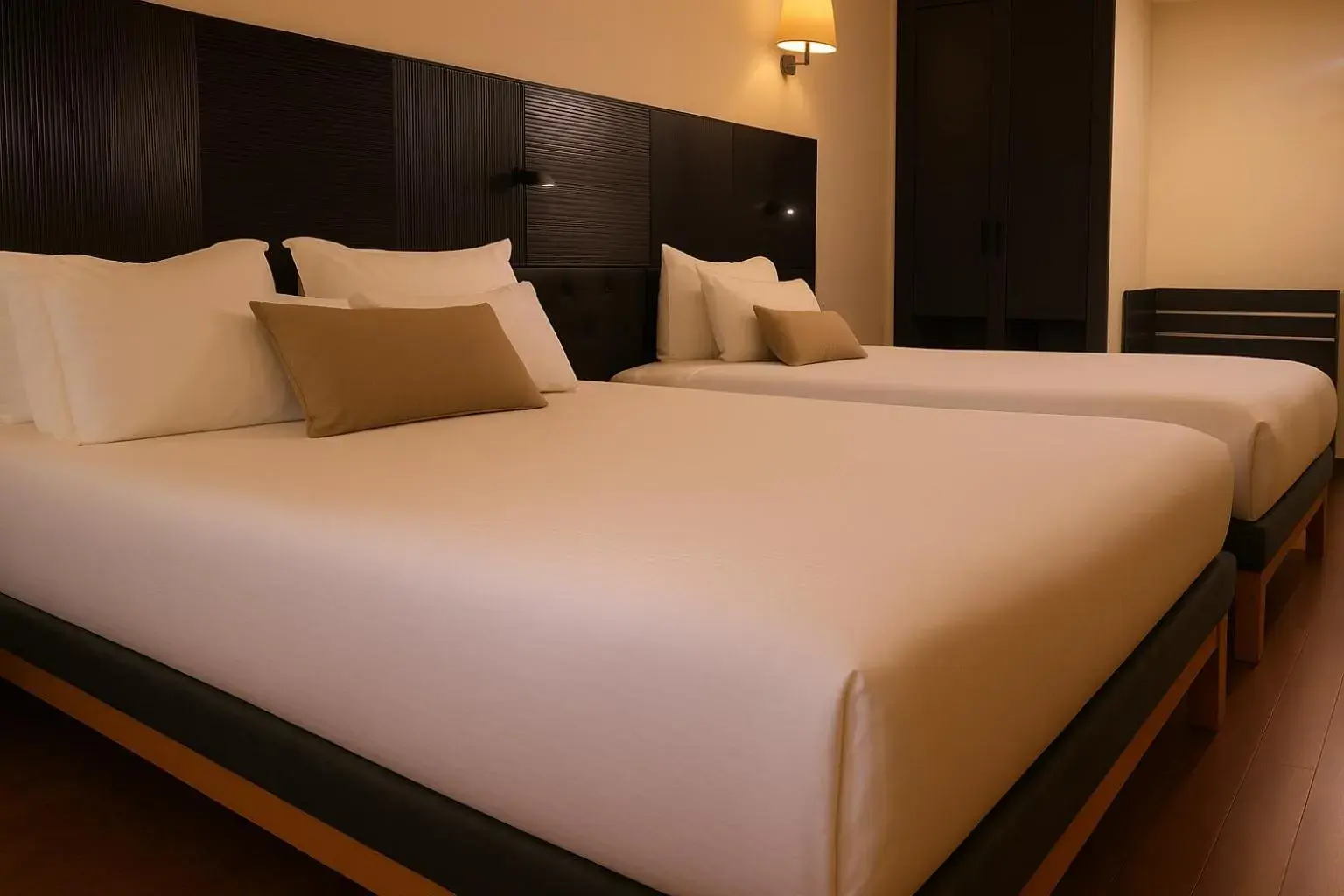 Standard Double Room with Double Bed and Single Bed - City View/Non-Smoking in Best Western Izmir Hotel Standard Double Room with Double Bed and Single Bed - City View/Non-Smoking in Best Western Izmir Hotel