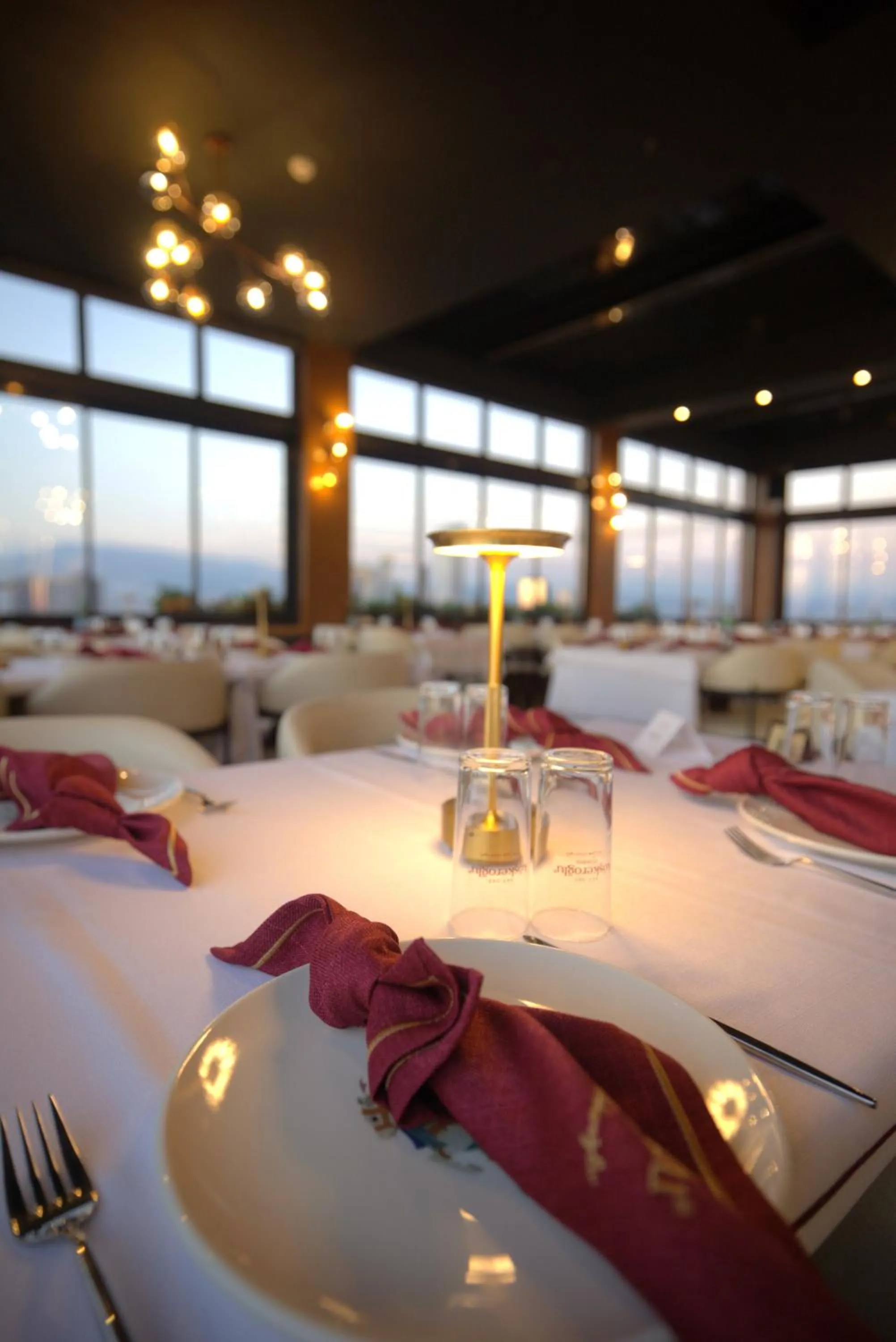 Restaurant/places to eat in Best Western Izmir Hotel