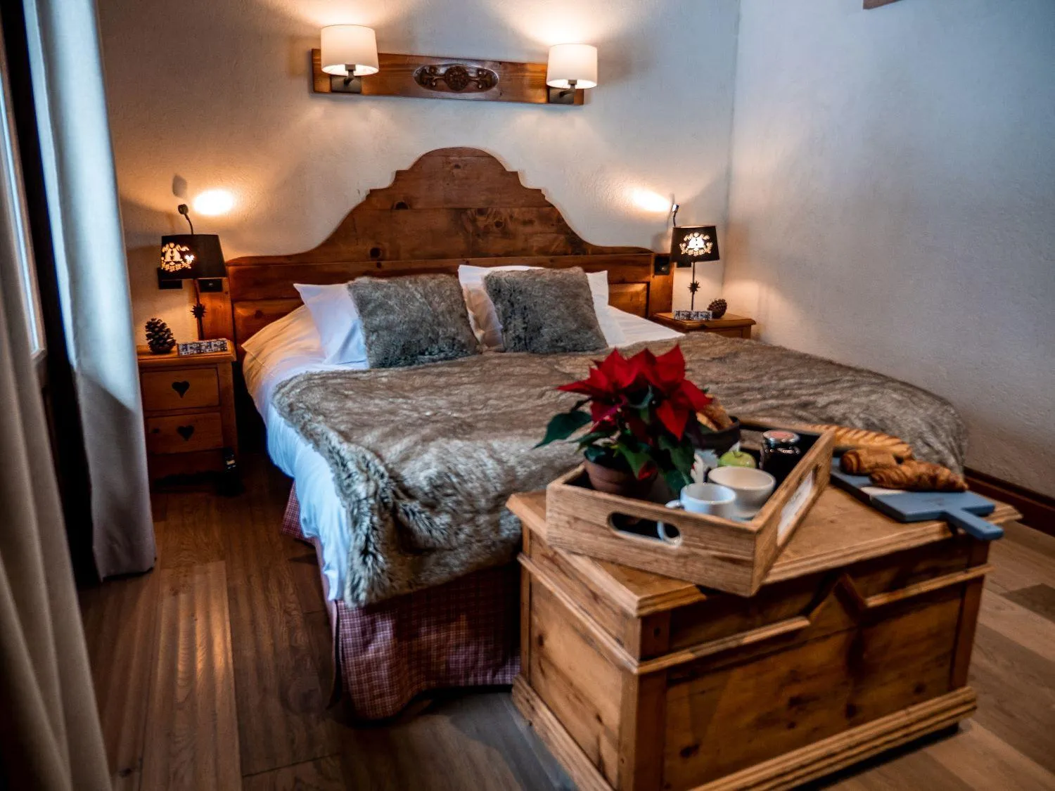 Bedroom, Bed in Les Chalets de la Serraz