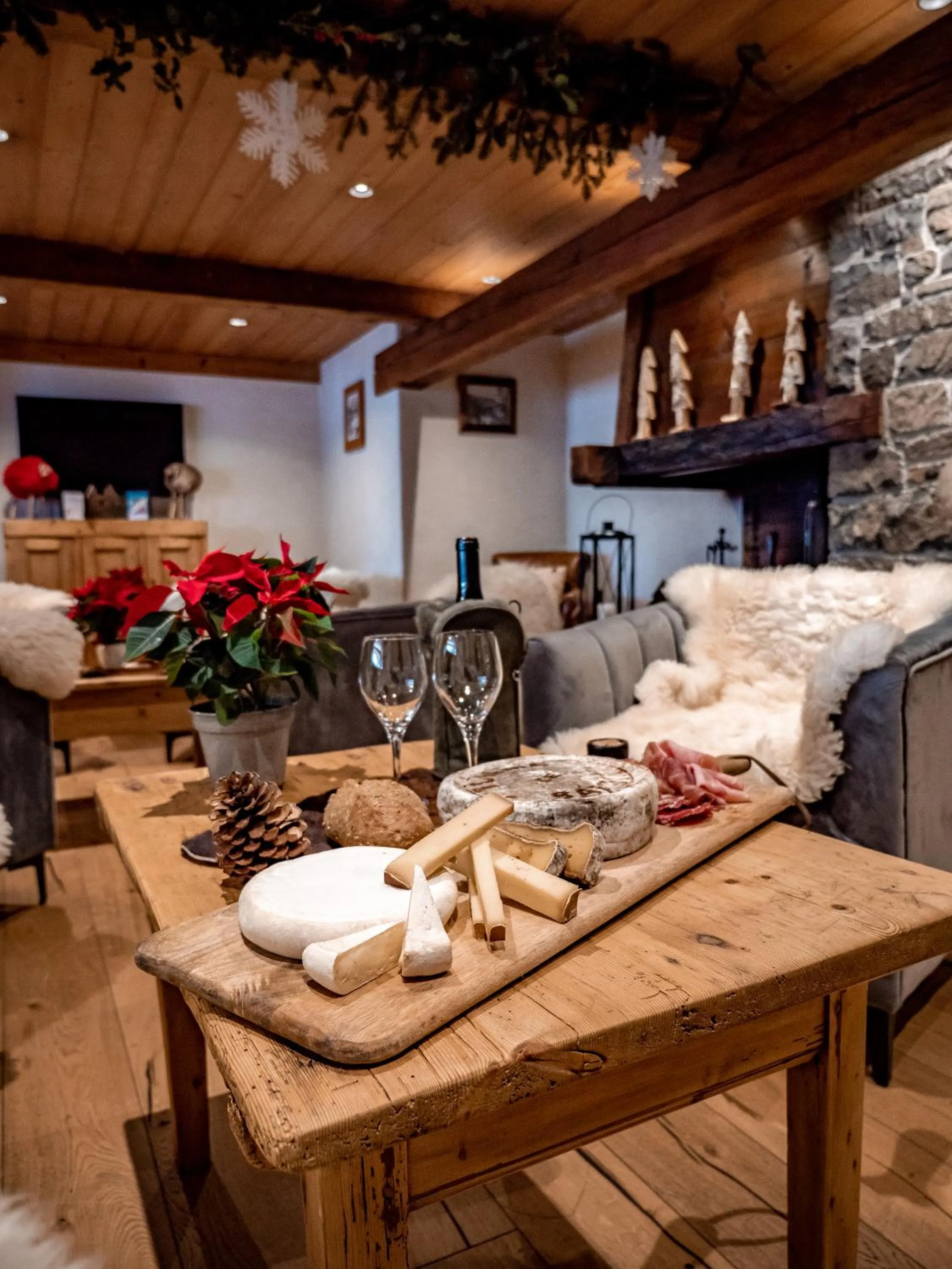 Lounge or bar in Les Chalets de la Serraz