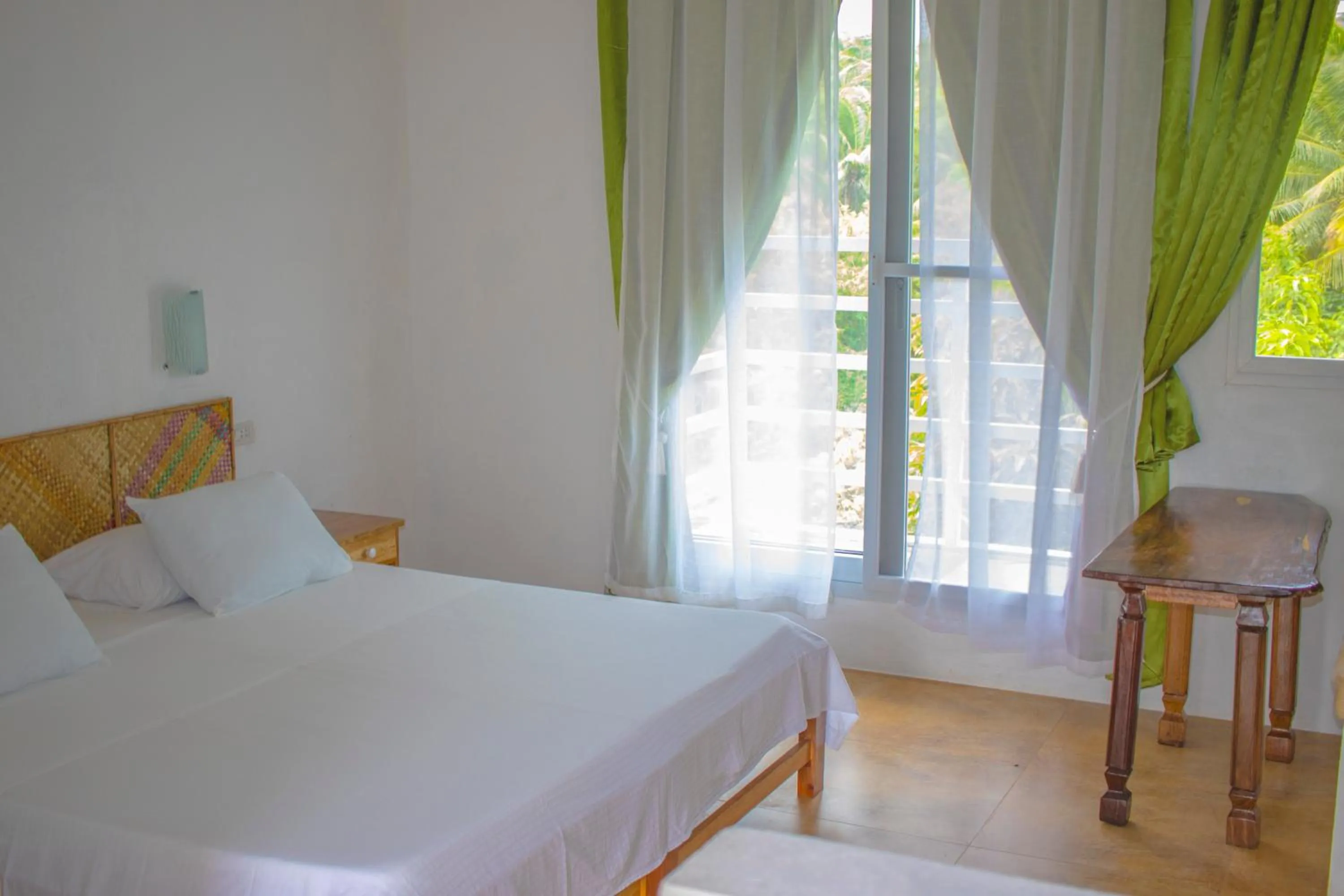 Bed in Lanterna Hotel Boracay