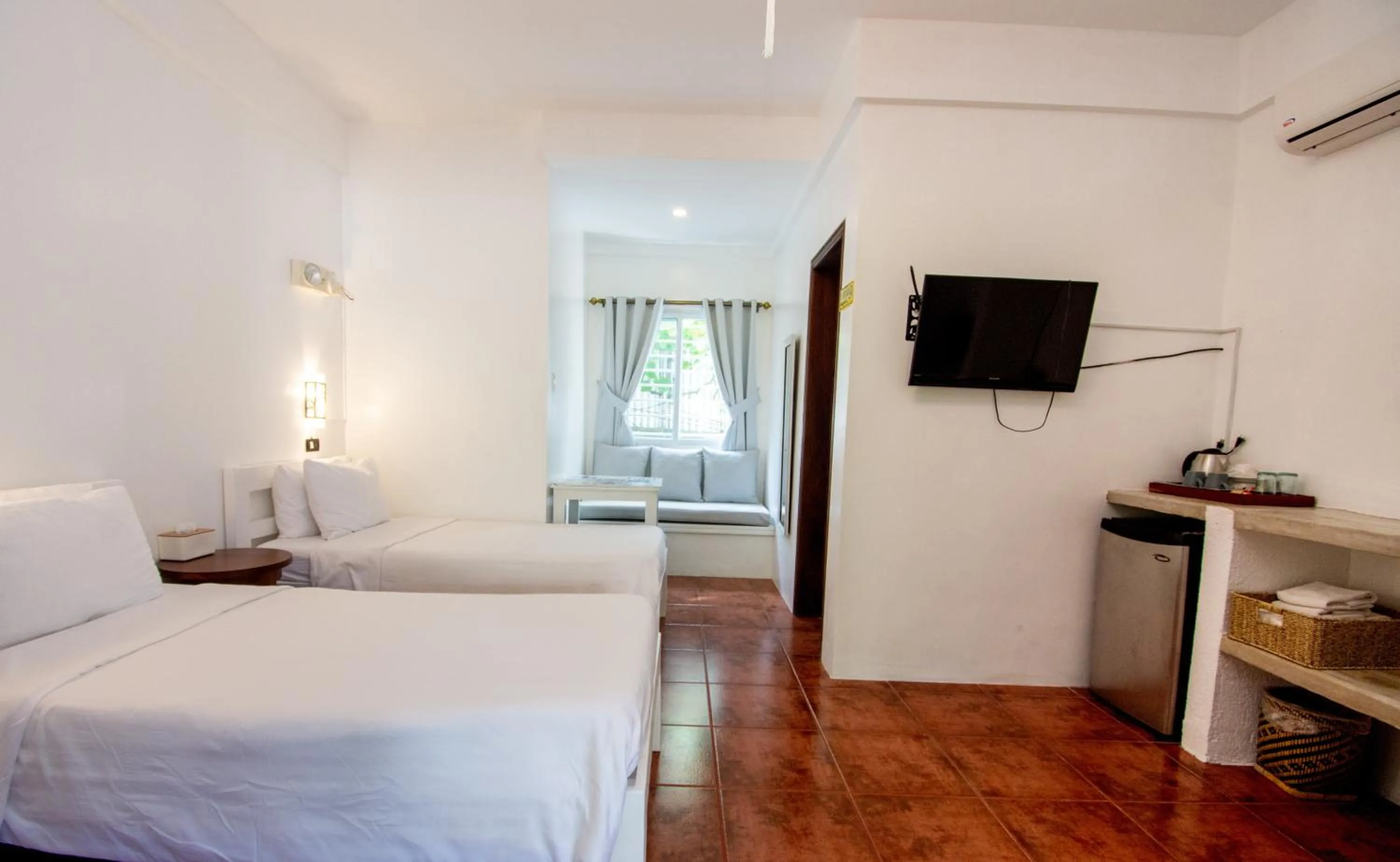 Bed in Lanterna Hotel Boracay