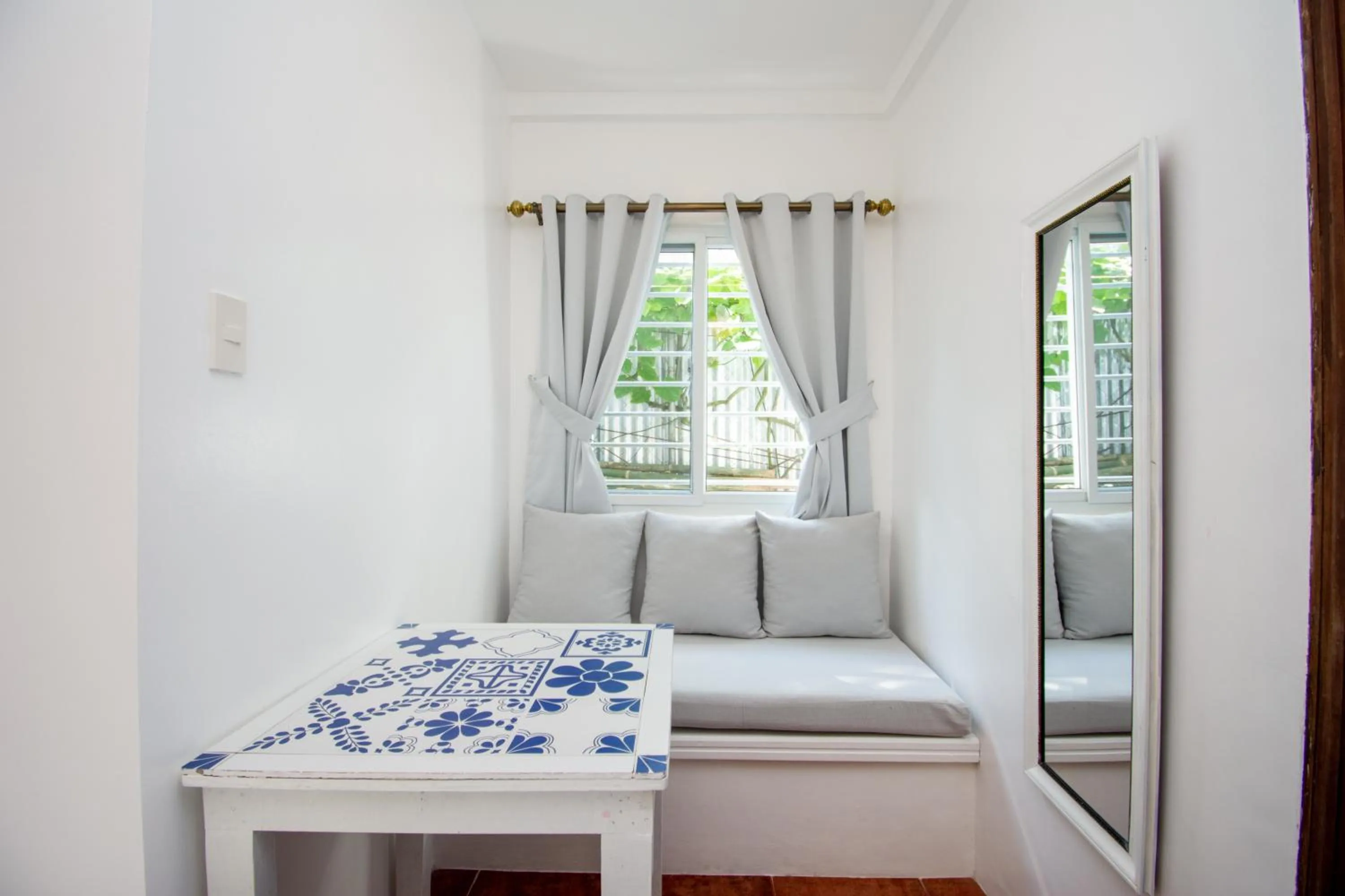 Dining area in Lanterna Hotel Boracay