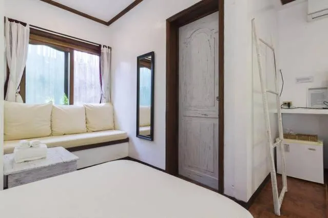 Bed in Lanterna Hotel Boracay