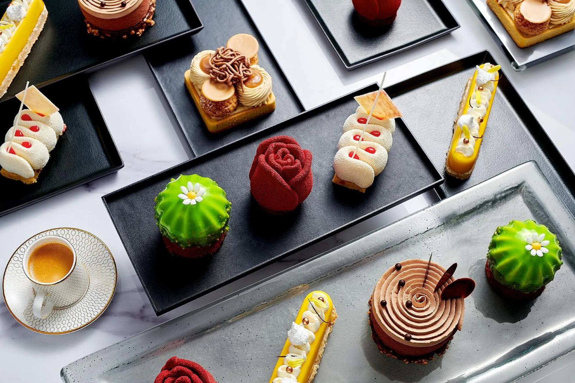 Restaurant/places to eat in Shangri-La Jeddah