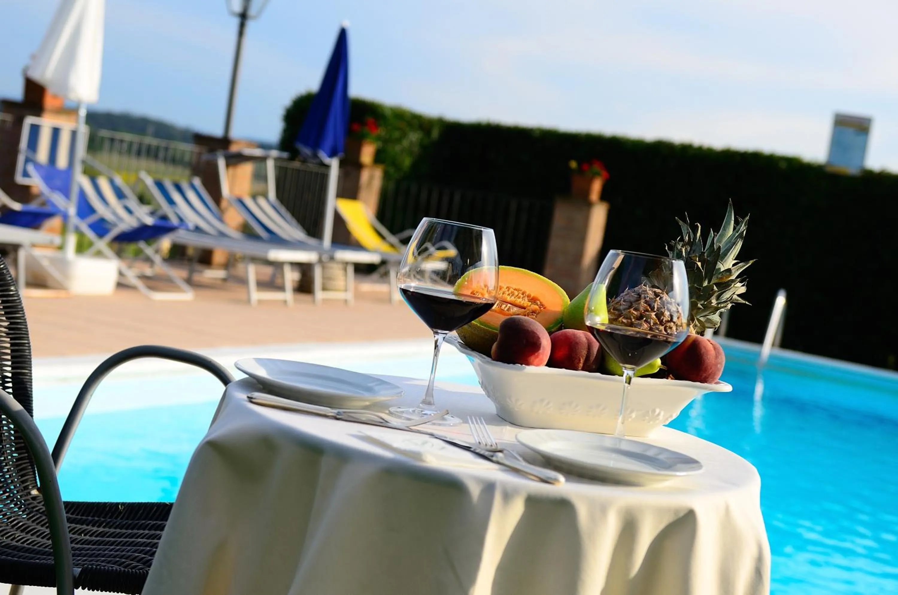 Swimming pool in Borgo Mandoleto - Country Resort & Spa