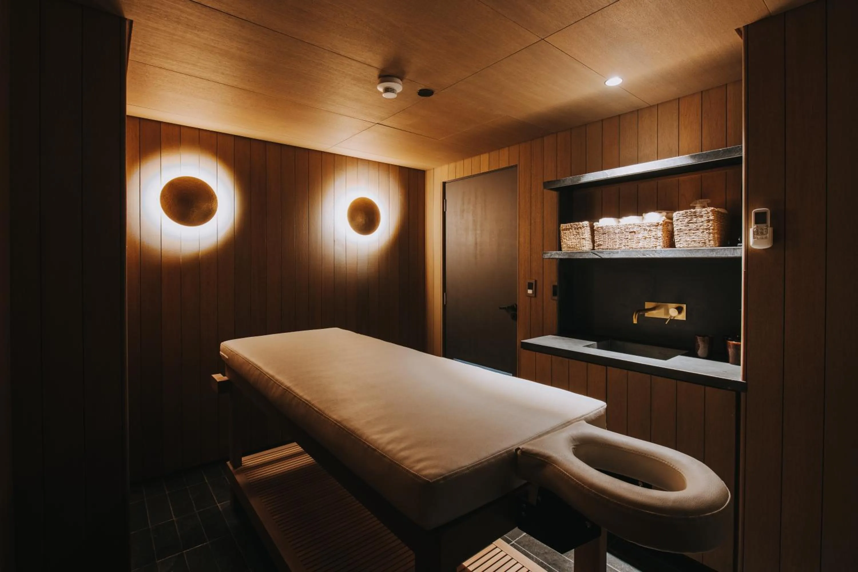Spa and wellness centre/facilities in Costanero Hotel Montevideo - MGallery Collection