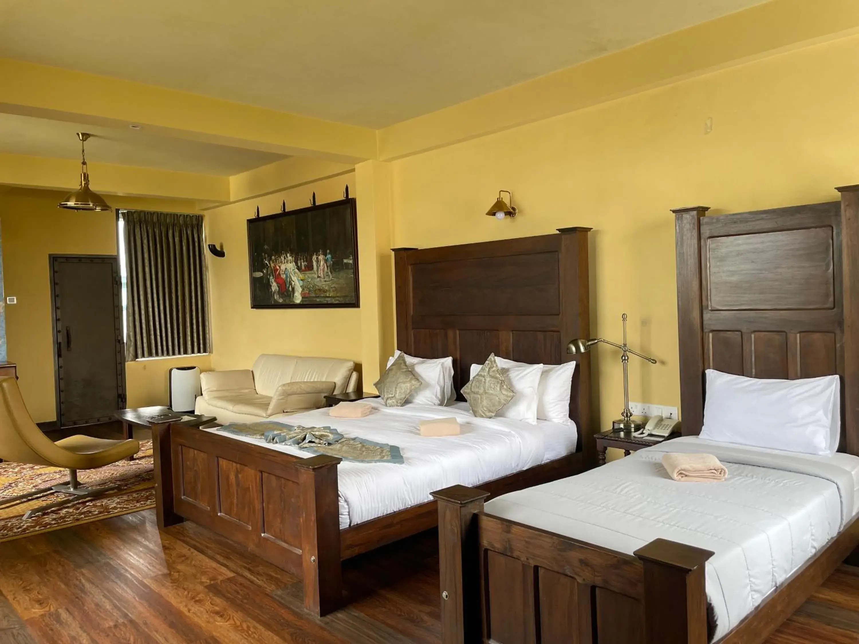 Deluxe Quadruple Room - single occupancy in Fort WindShire Deluxe Quadruple Room - single occupancy in Fort WindShire