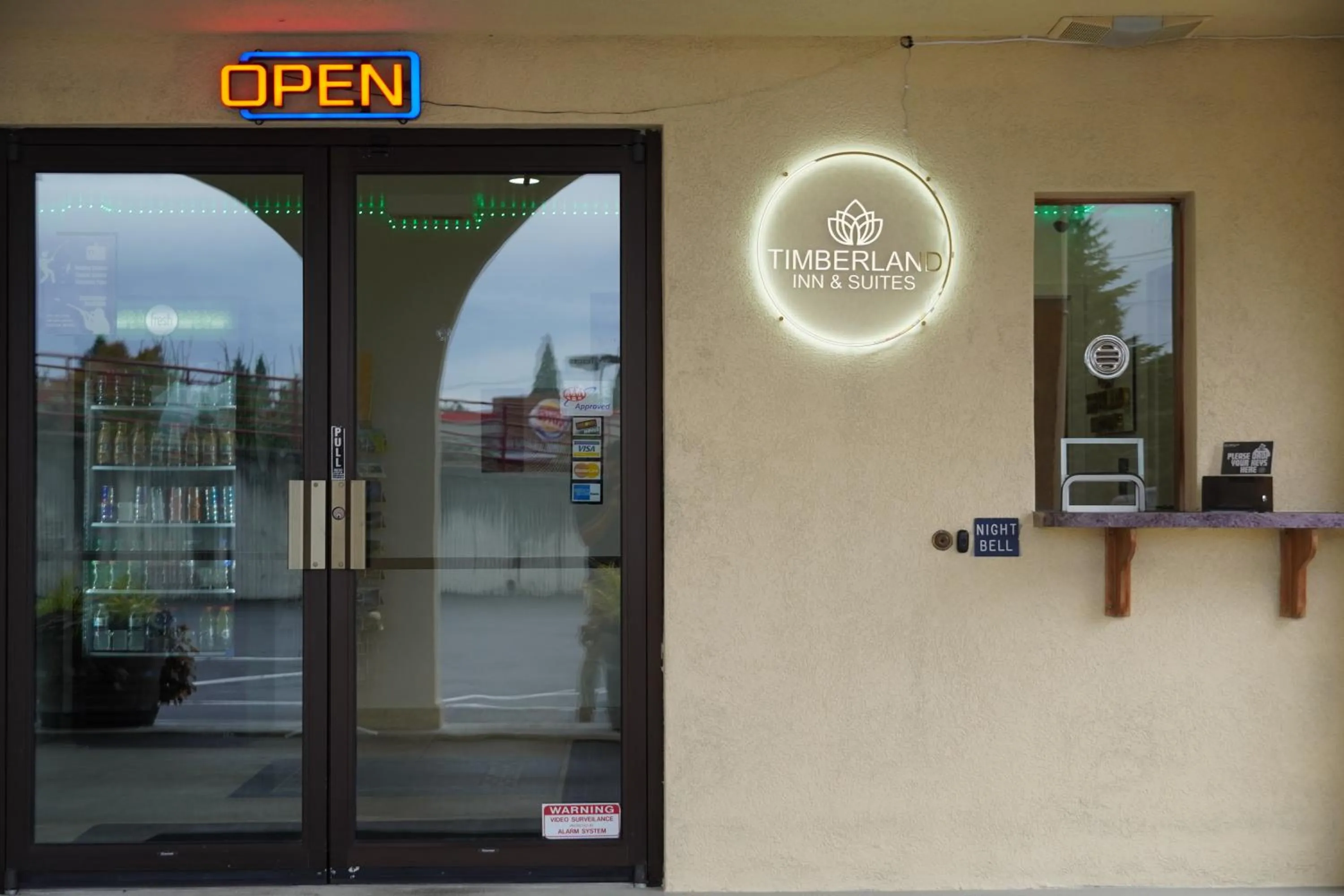 Property building in Timberland Inn & Suites