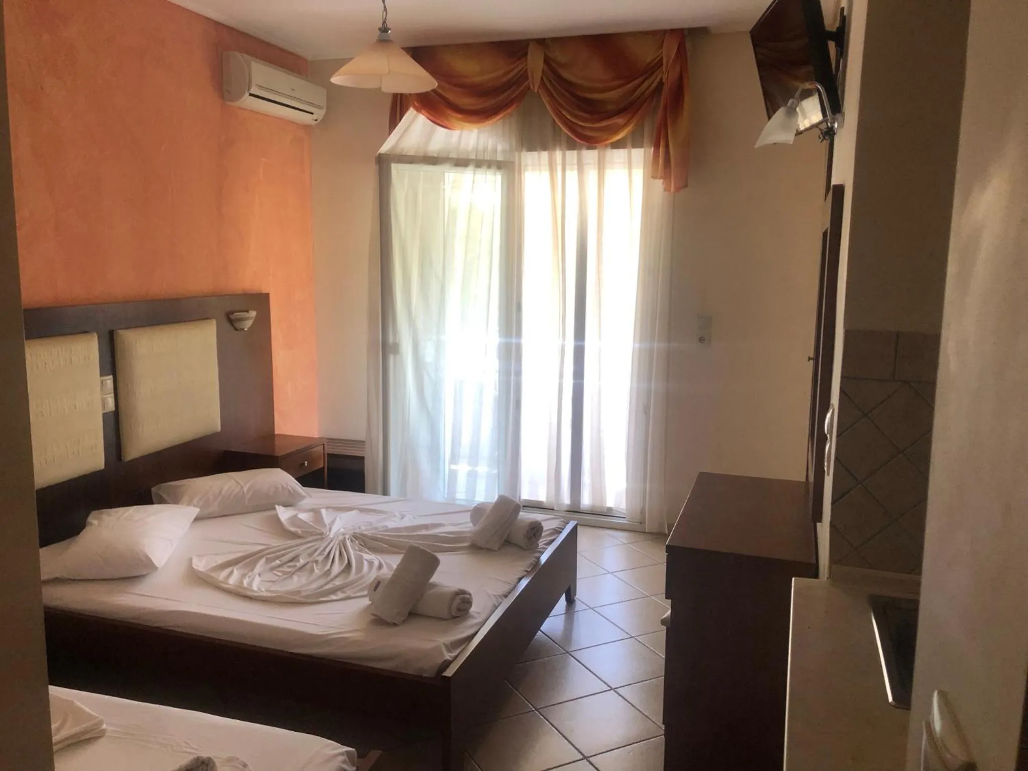 Bed in Villa Mary 1 & fresh!