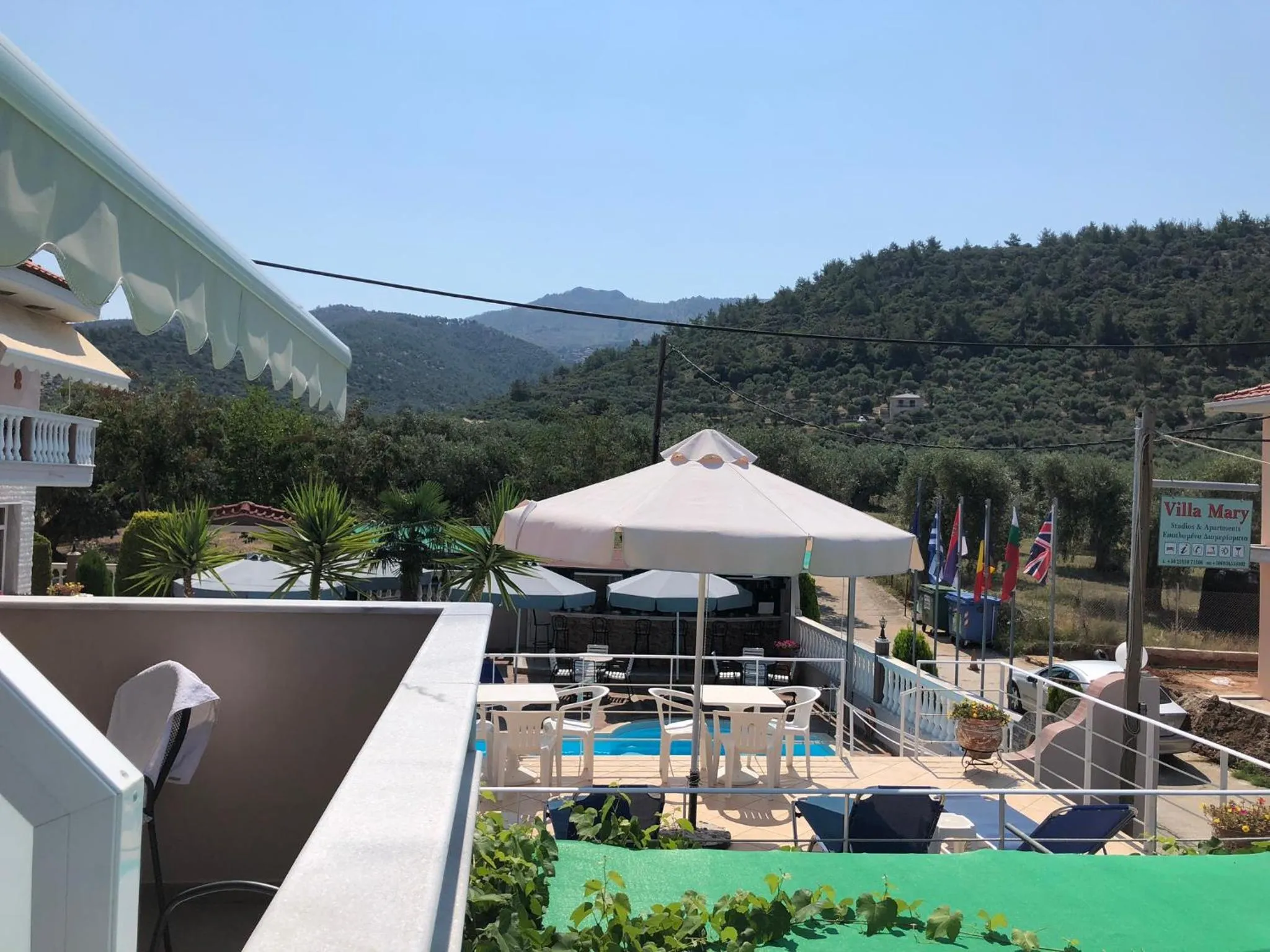 Pool view in Villa Mary 1 & fresh!