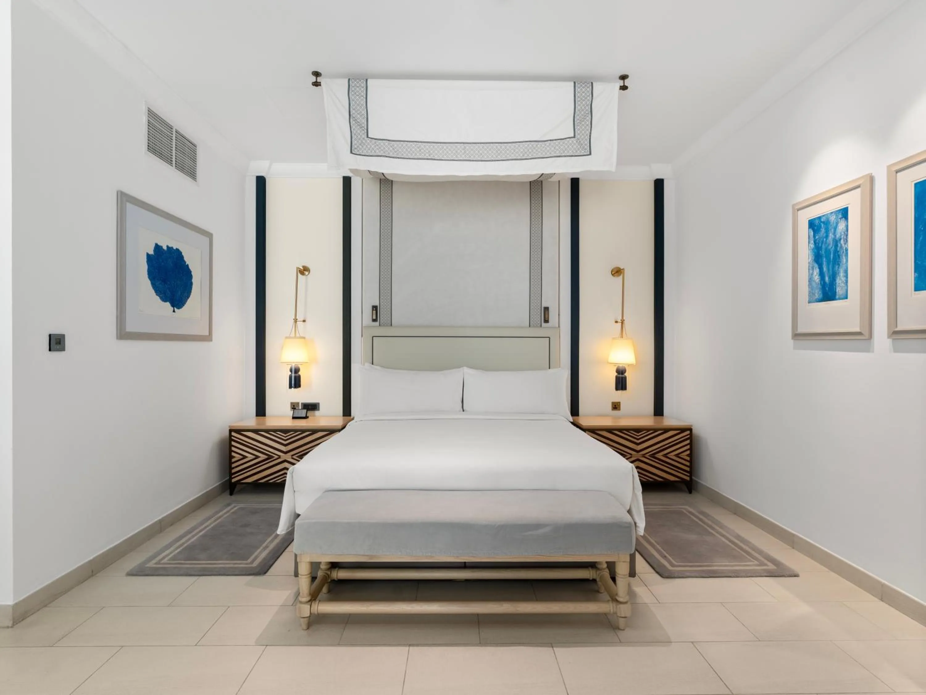 Bedroom, Bed in Hilton Ras Al Khaimah Beach Resort