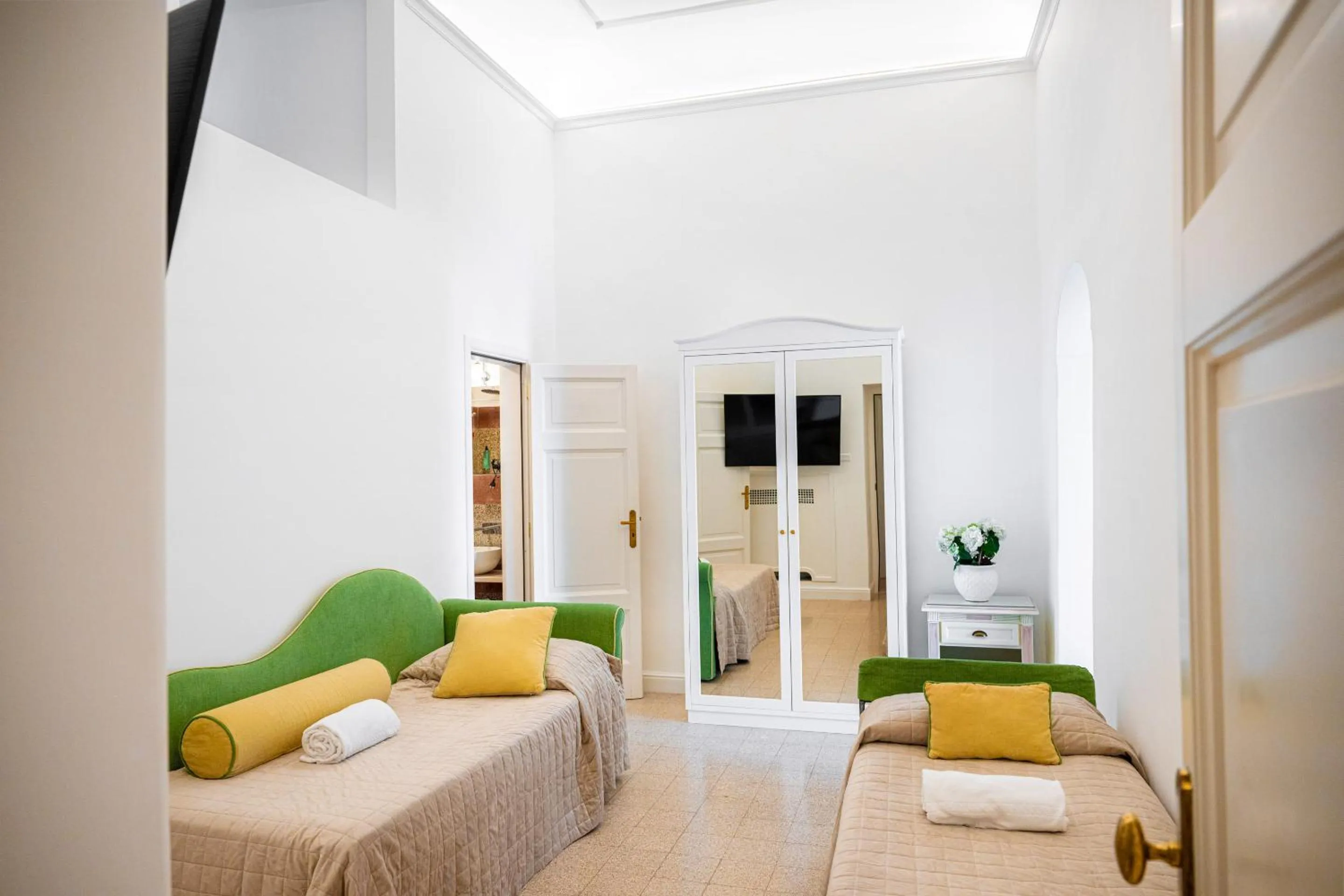 Bed in Albergo California