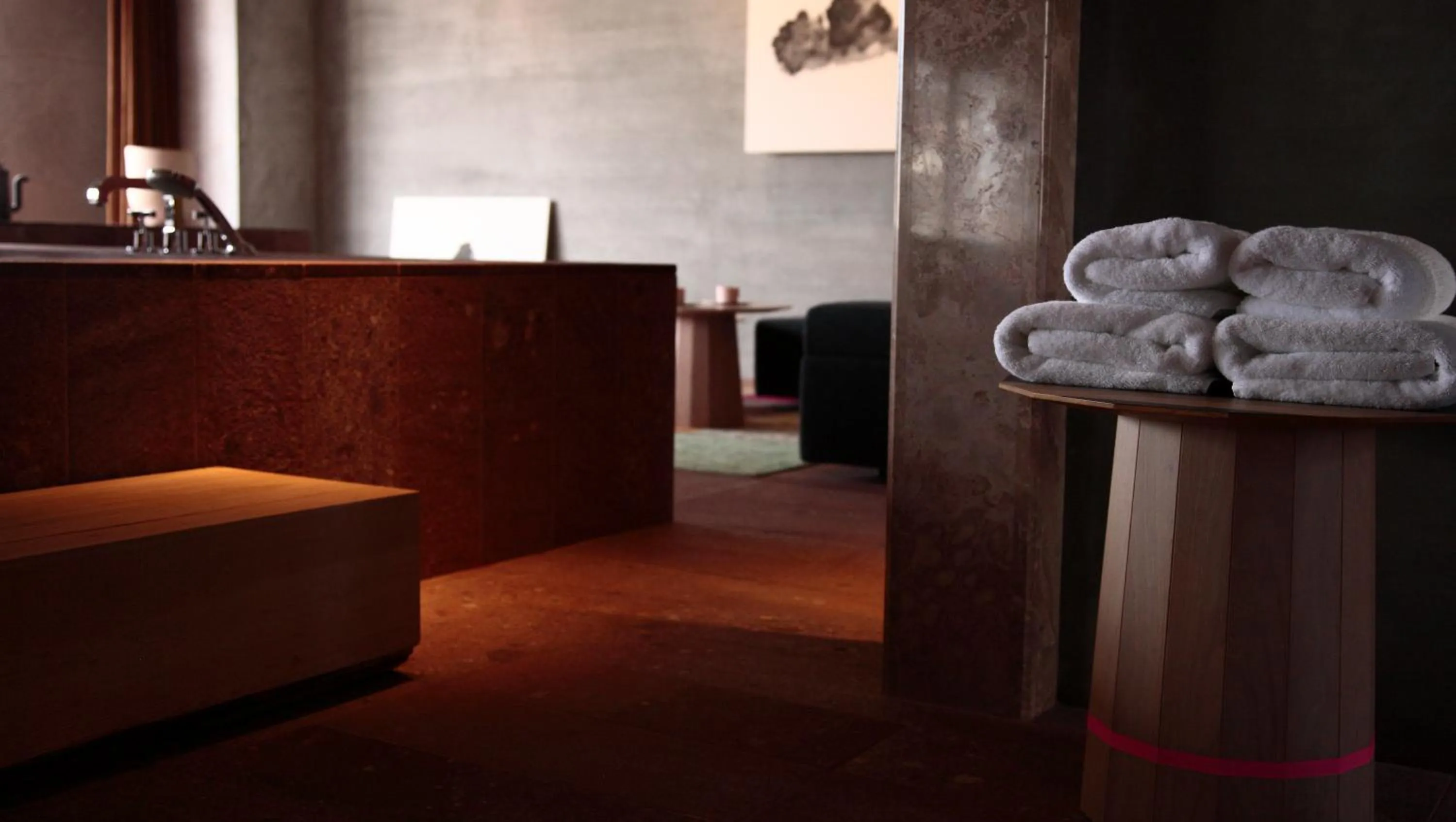 Photo of the whole room in Bijuu