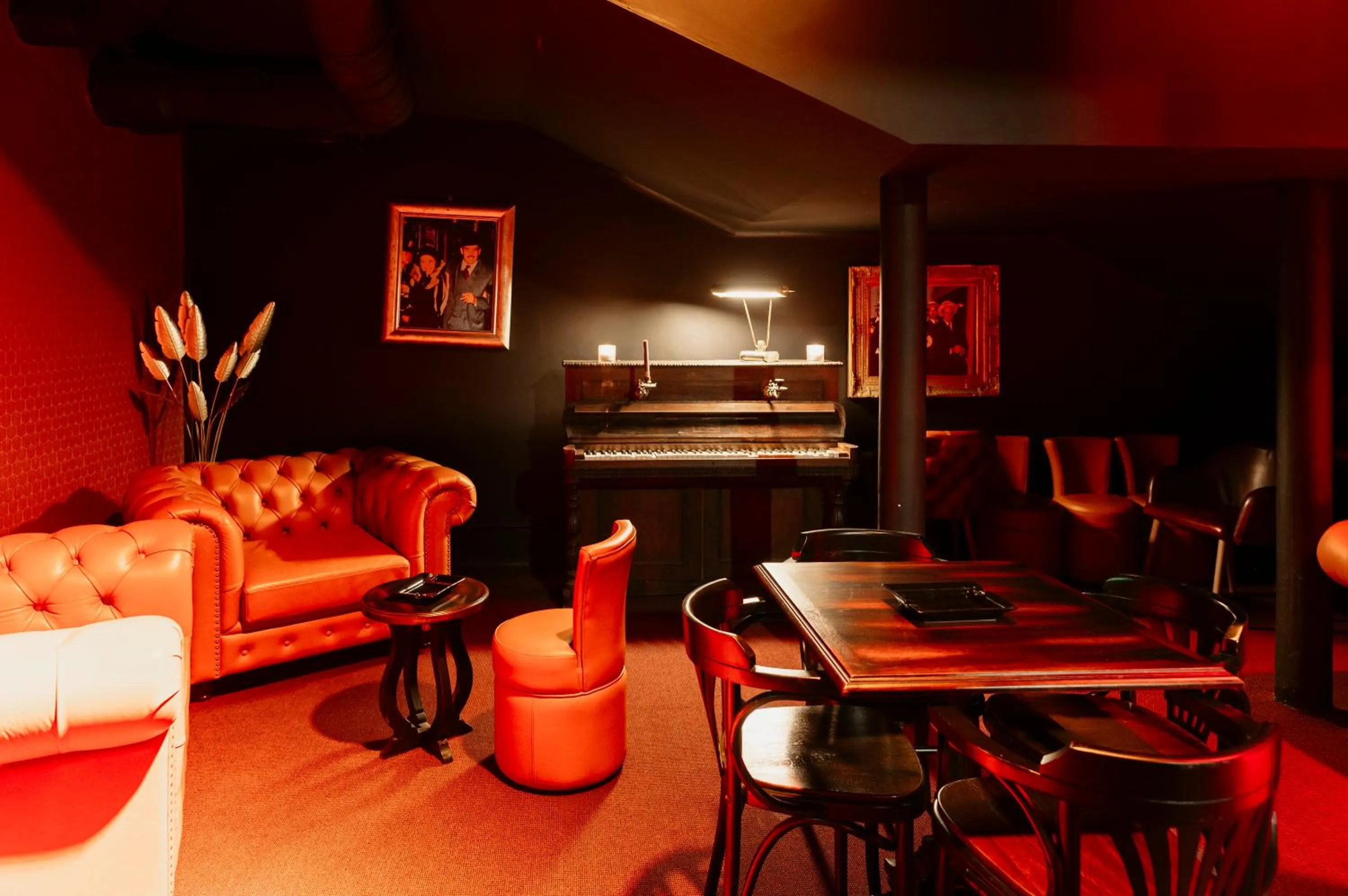 Lounge or bar in Hotel Dali Val d'Europe, Tapestry Collection by Hilton