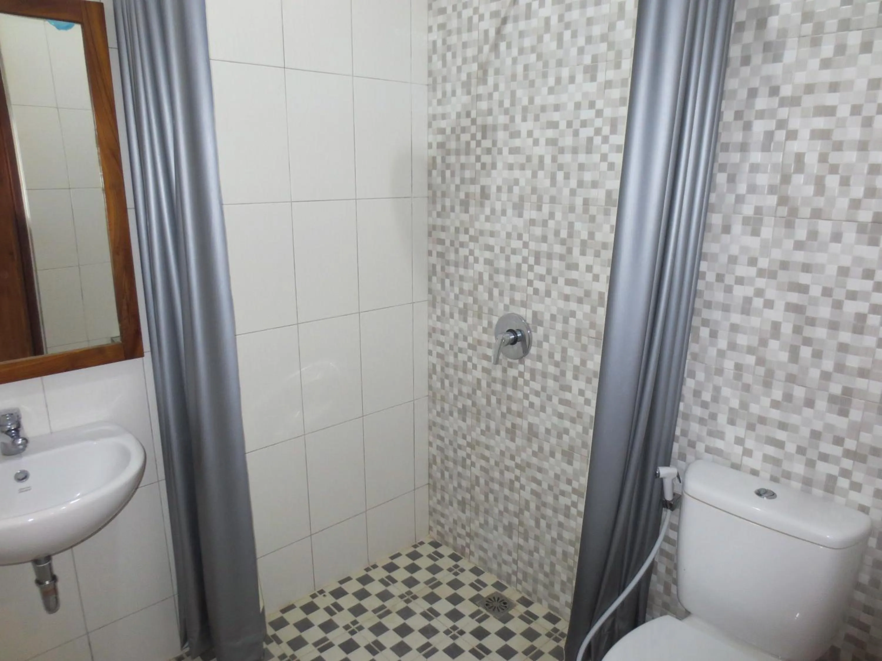 Bathroom in Putri Homestay