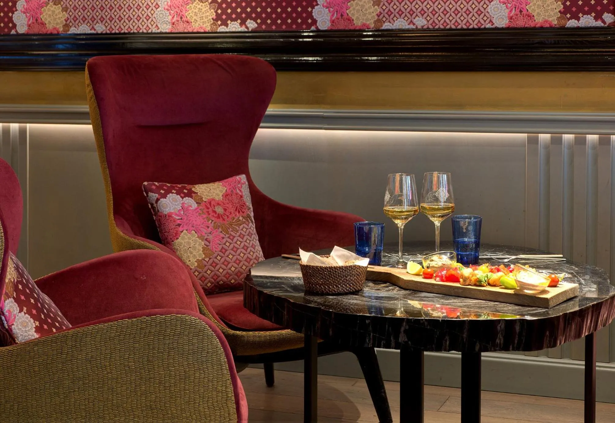 Lounge or bar in La Demeure Montaigne