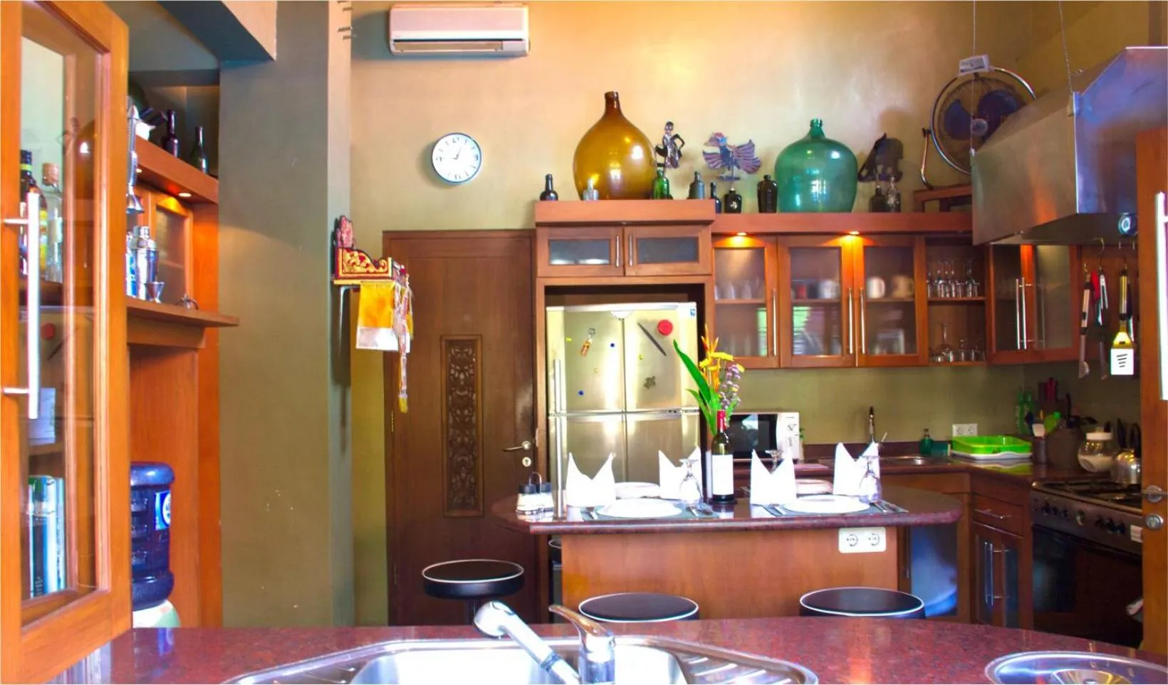 Kitchen or kitchenette in Villa Naga Maya