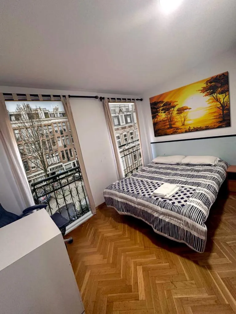 Bedroom, Bed in FUENCARRAL BARCELO Apartaments PARKING TPH