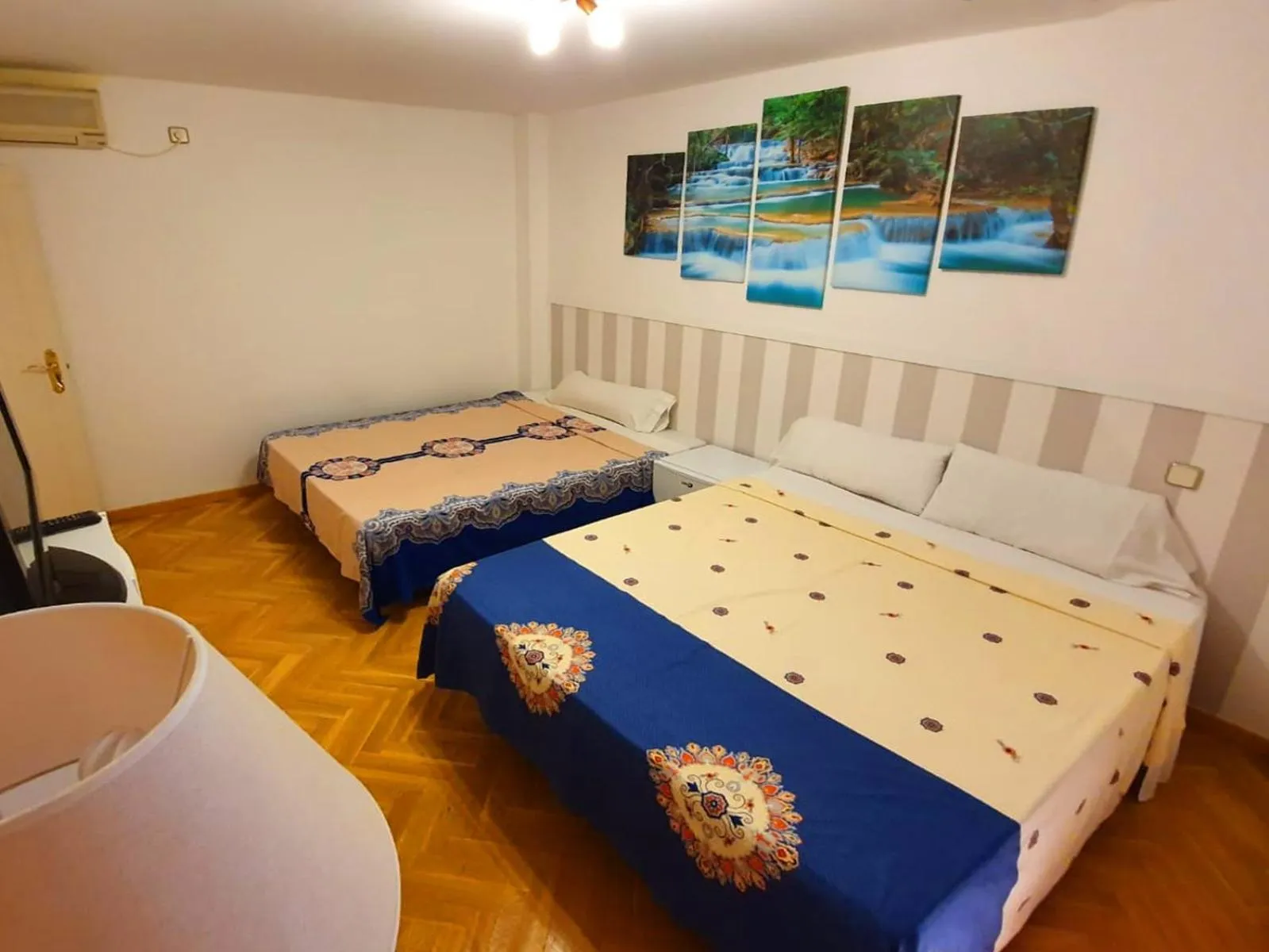 Bed in FUENCARRAL BARCELO Apartaments PARKING TPH
