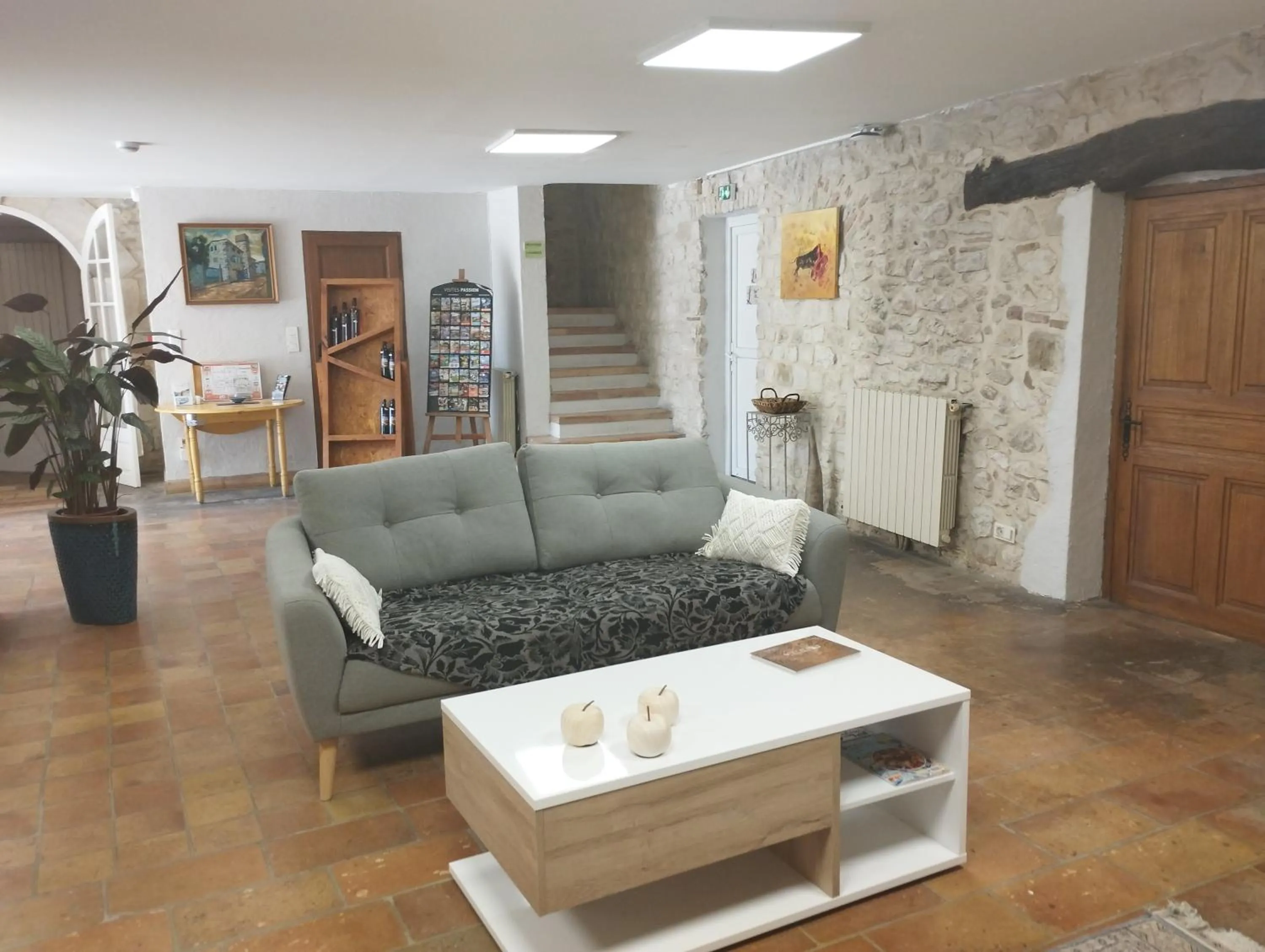 Living room in Logis Hotel Restaurant L'Esquielle